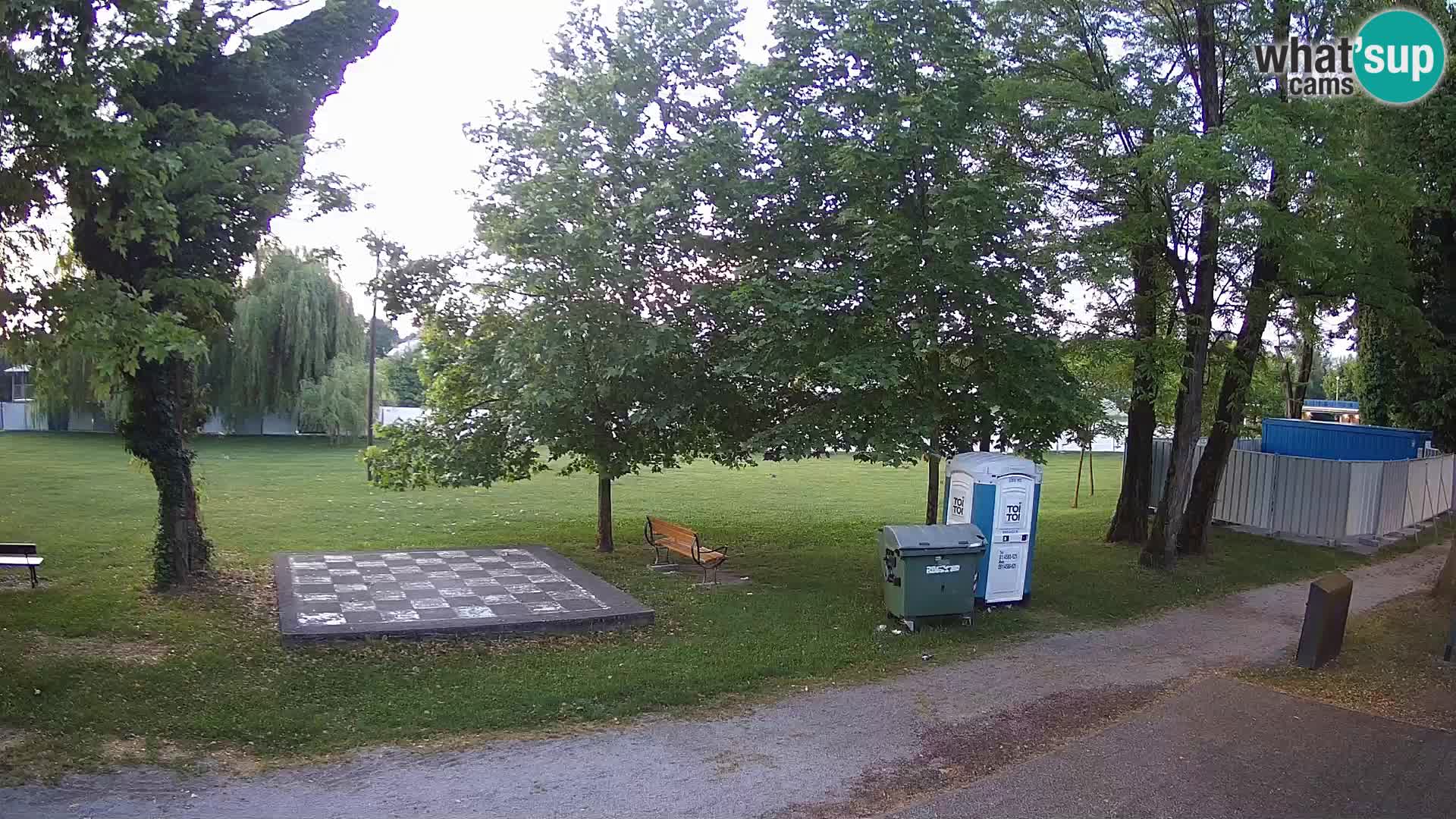 V ŽIVO Spletna kamera Karlovac – mestno kopališče Foginovo – Korana – Hrvaška