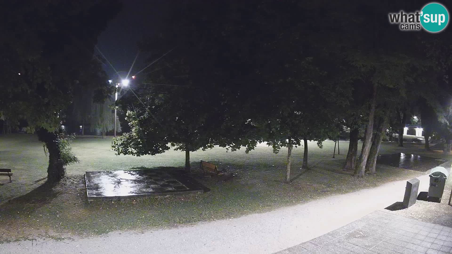 V ŽIVO Spletna kamera Karlovac – mestno kopališče Foginovo – Korana – Hrvaška