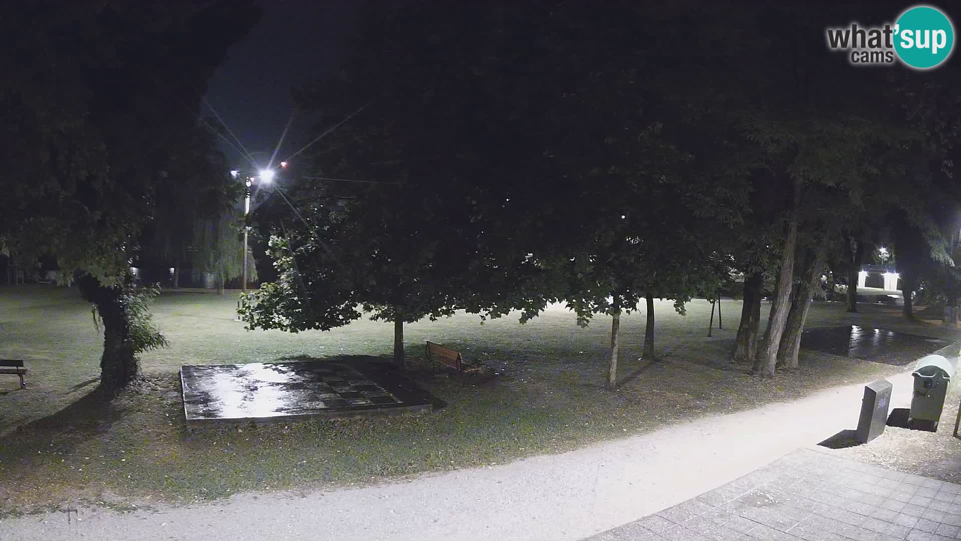 V ŽIVO Spletna kamera Karlovac – mestno kopališče Foginovo – Korana – Hrvaška