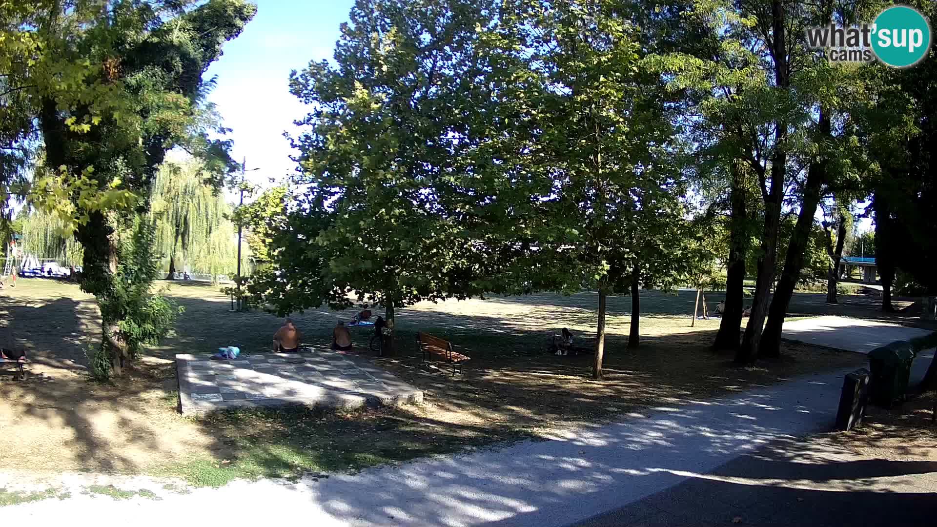 V ŽIVO Spletna kamera Karlovac – mestno kopališče Foginovo – Korana – Hrvaška