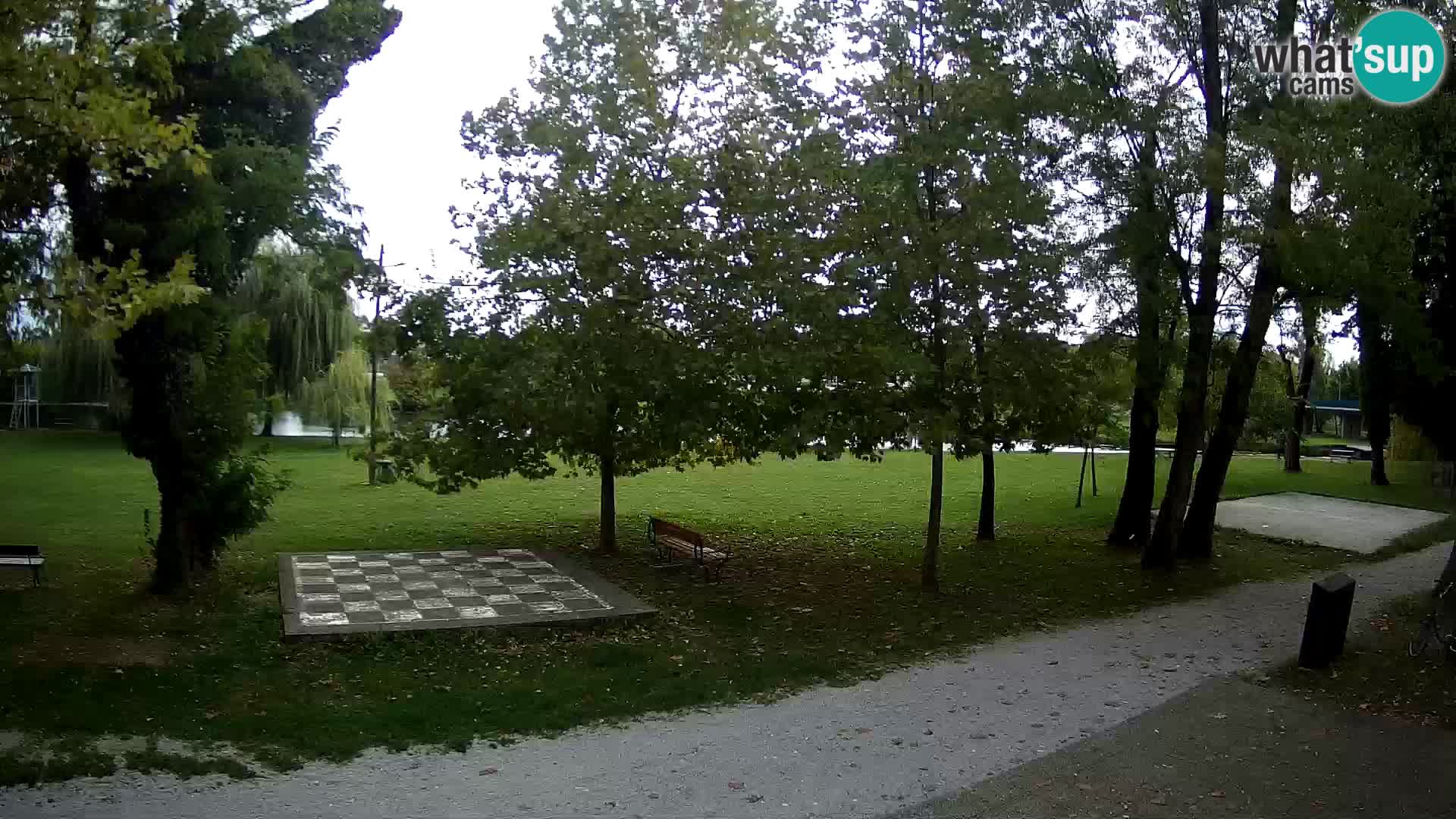 V ŽIVO Spletna kamera Karlovac – mestno kopališče Foginovo – Korana – Hrvaška