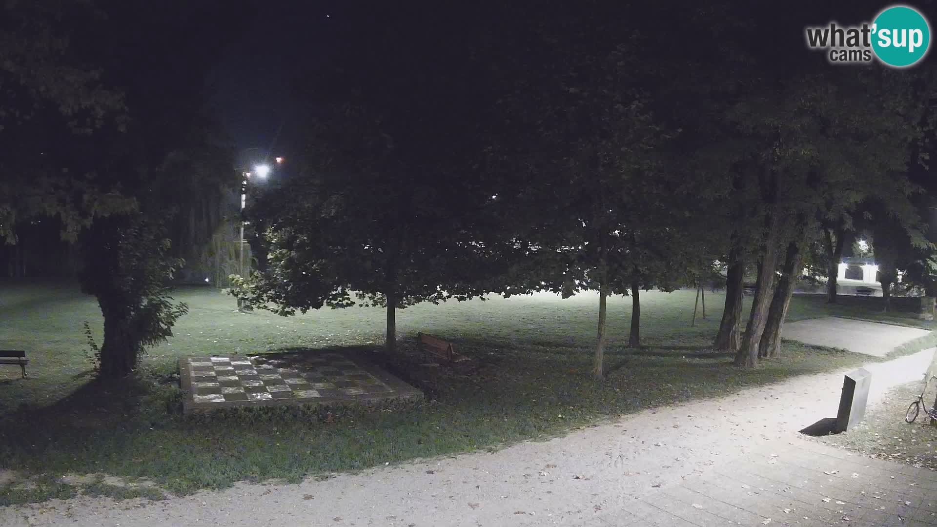 V ŽIVO Spletna kamera Karlovac – mestno kopališče Foginovo – Korana – Hrvaška