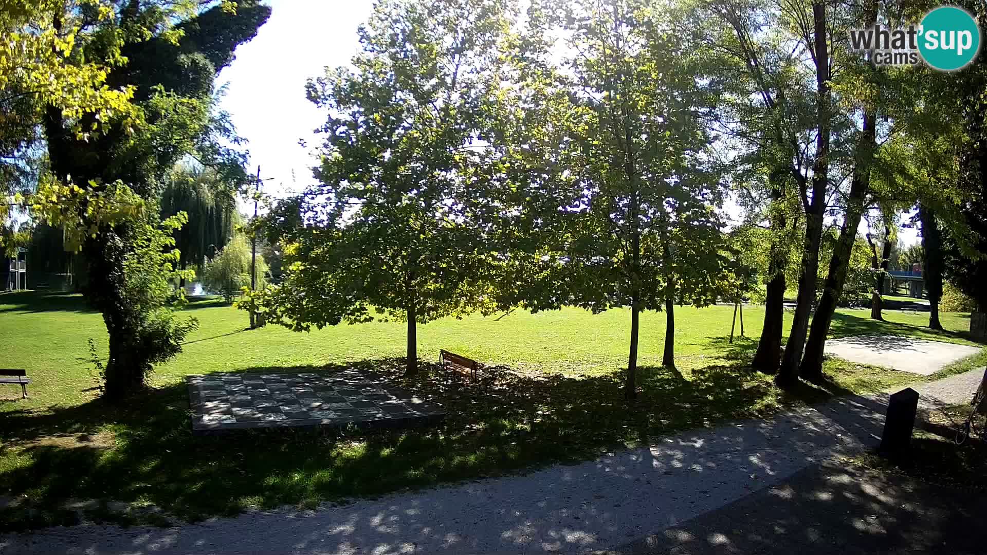 Webcam Karlovac EN DIRECT – Piscine extérieure Foginovo – Korana – Croatie