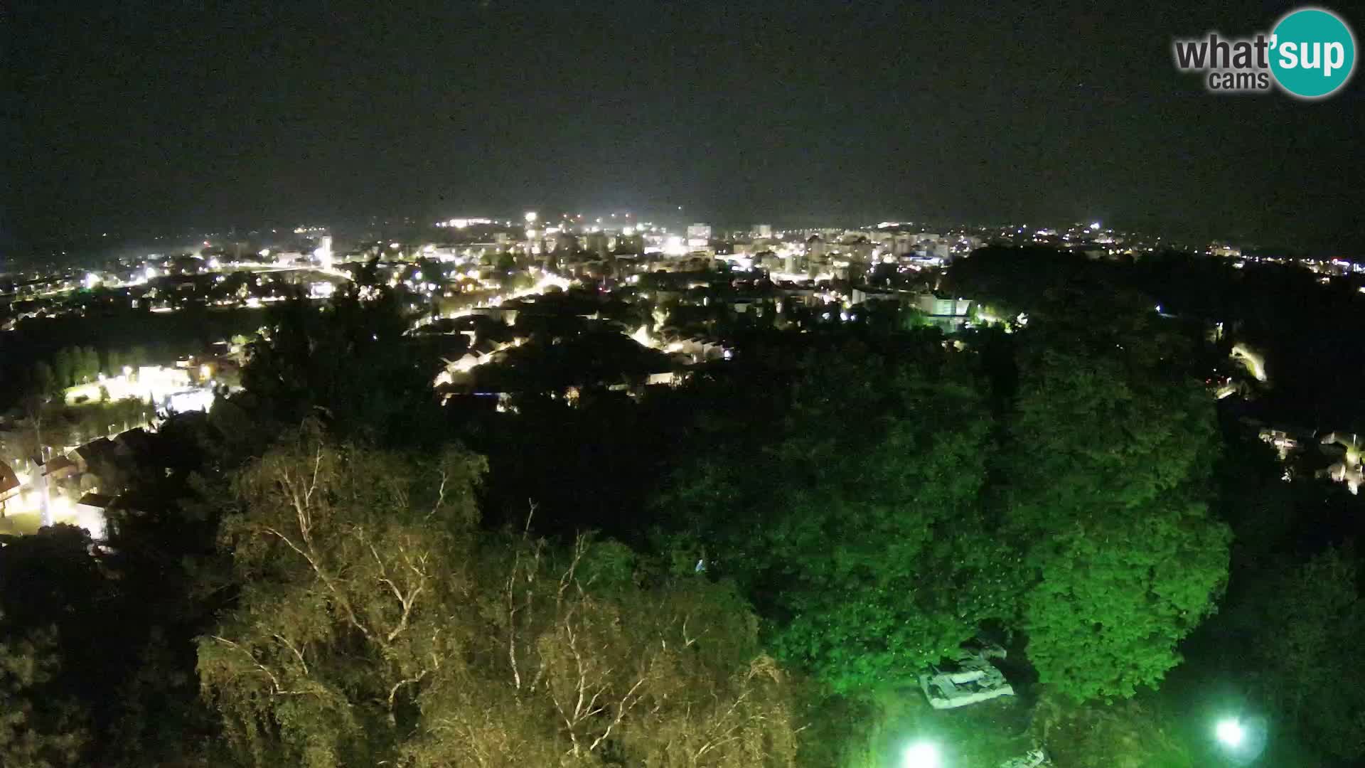 Spletna kamera Karlovac Dubovac grad – Pogled v živo na zgodovinsko znamenitost Karlovca