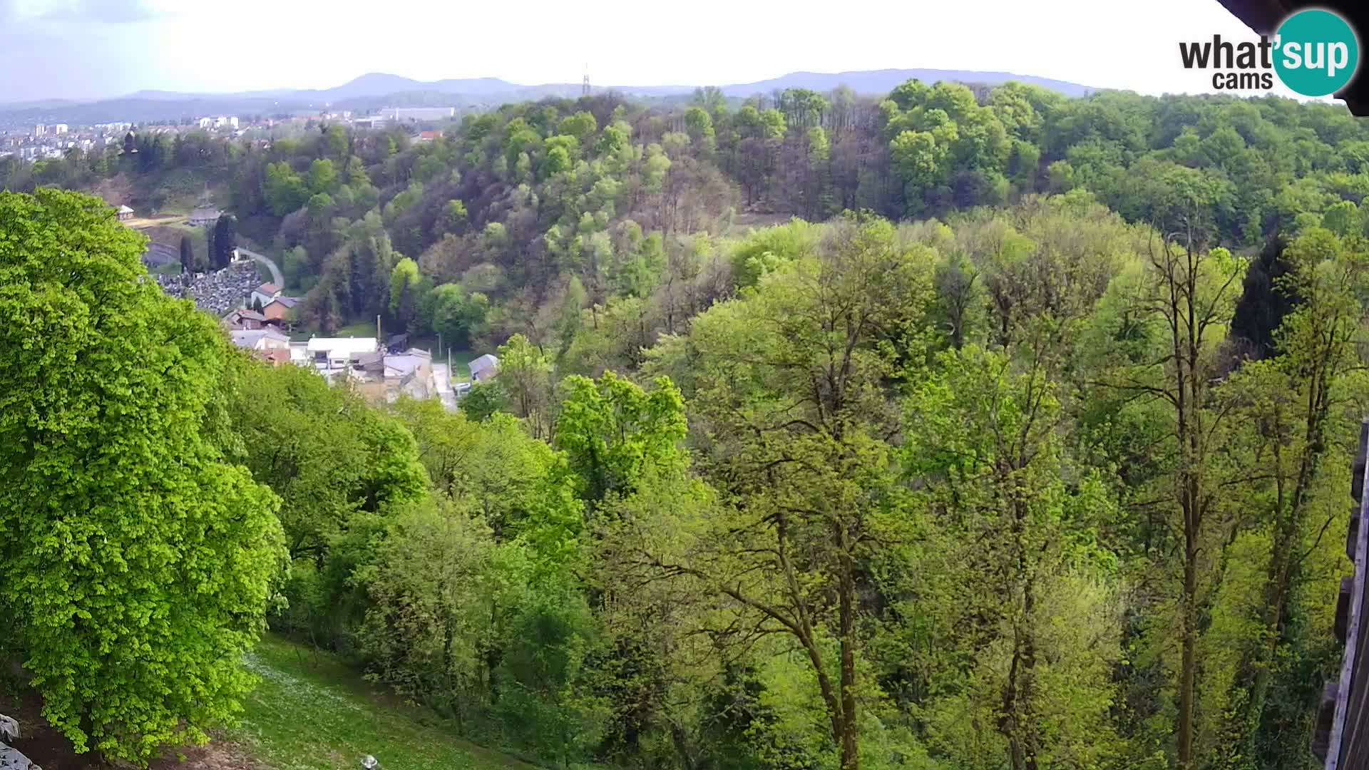 Spletna kamera Karlovac Dubovac grad – Pogled v živo na zgodovinsko znamenitost Karlovca