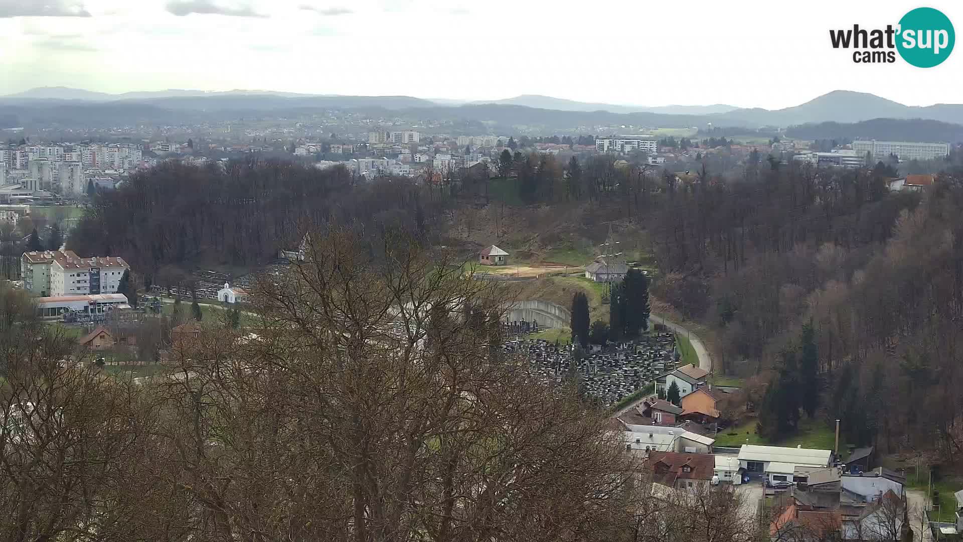 Spletna kamera Karlovac Dubovac grad – Pogled v živo na zgodovinsko znamenitost Karlovca