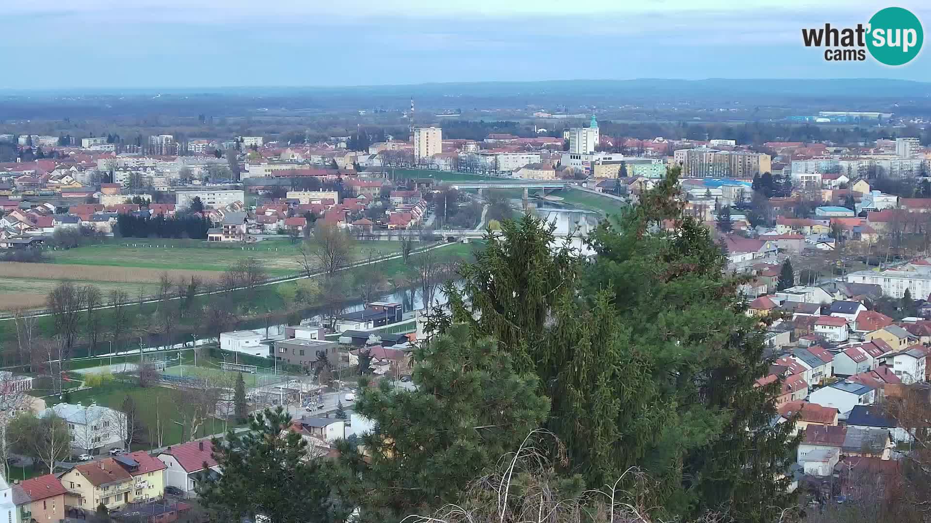 Spletna kamera Karlovac Dubovac grad – Pogled v živo na zgodovinsko znamenitost Karlovca