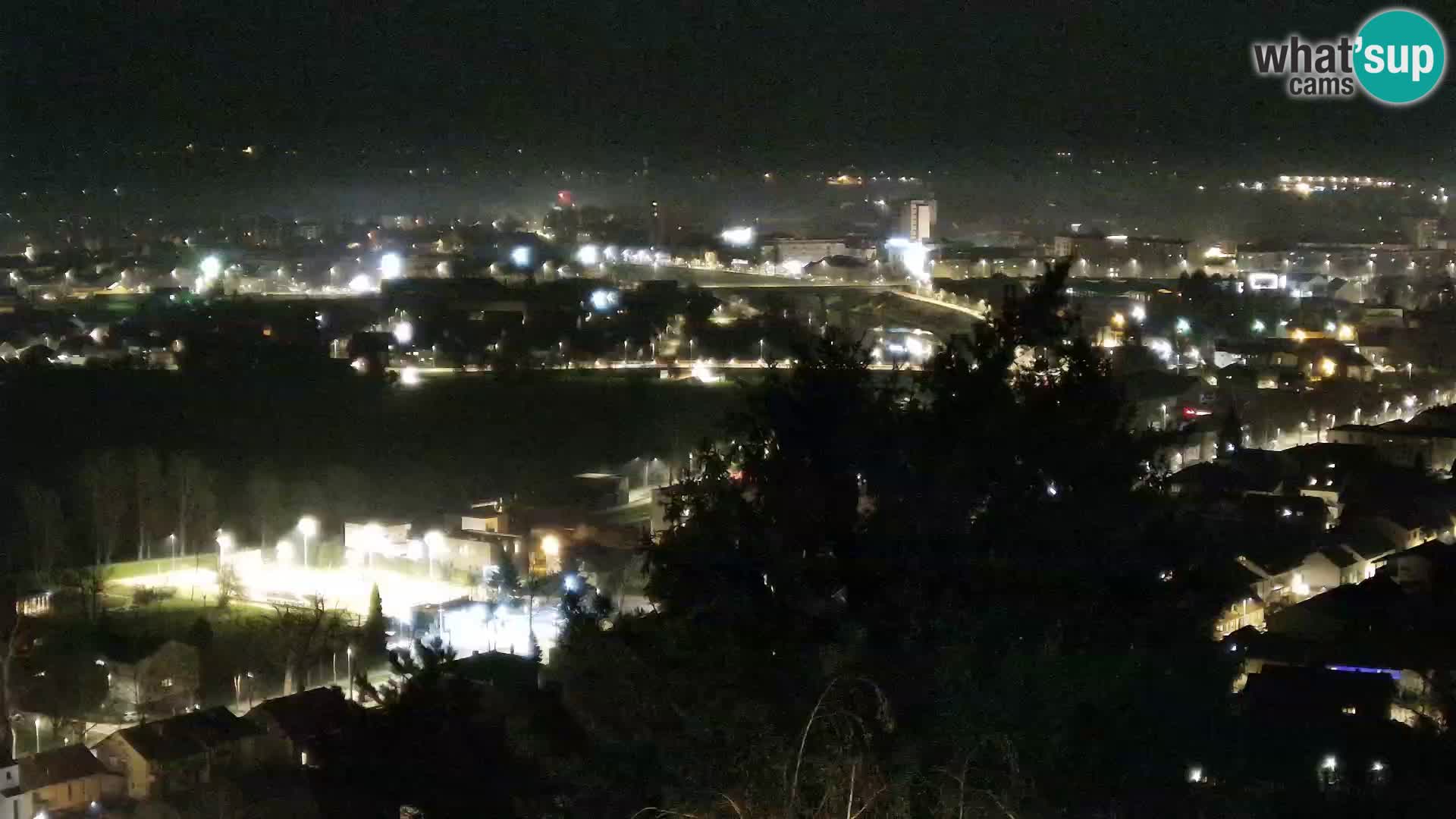 Spletna kamera Karlovac Dubovac grad – Pogled v živo na zgodovinsko znamenitost Karlovca