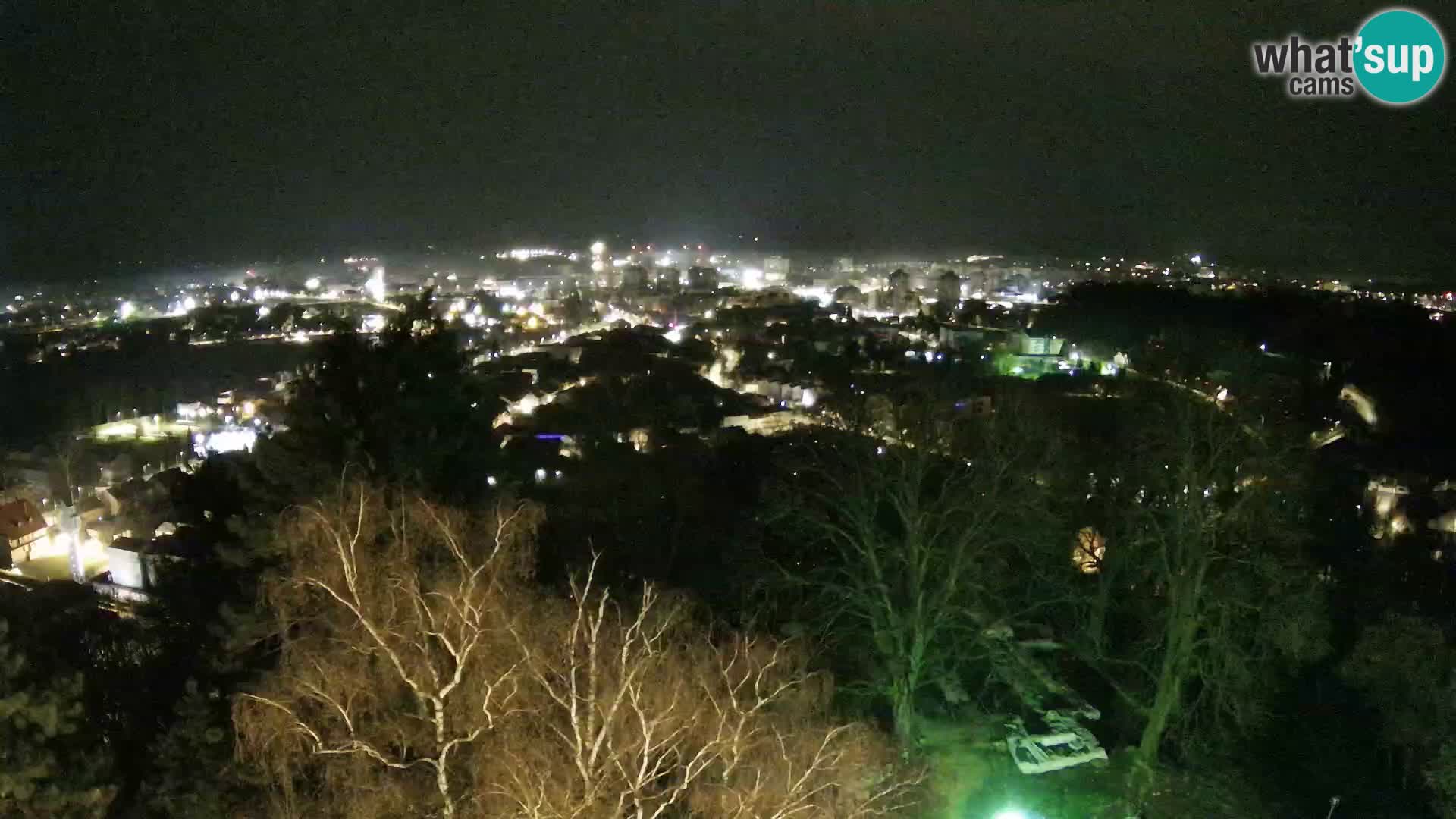 Spletna kamera Karlovac Dubovac grad – Pogled v živo na zgodovinsko znamenitost Karlovca