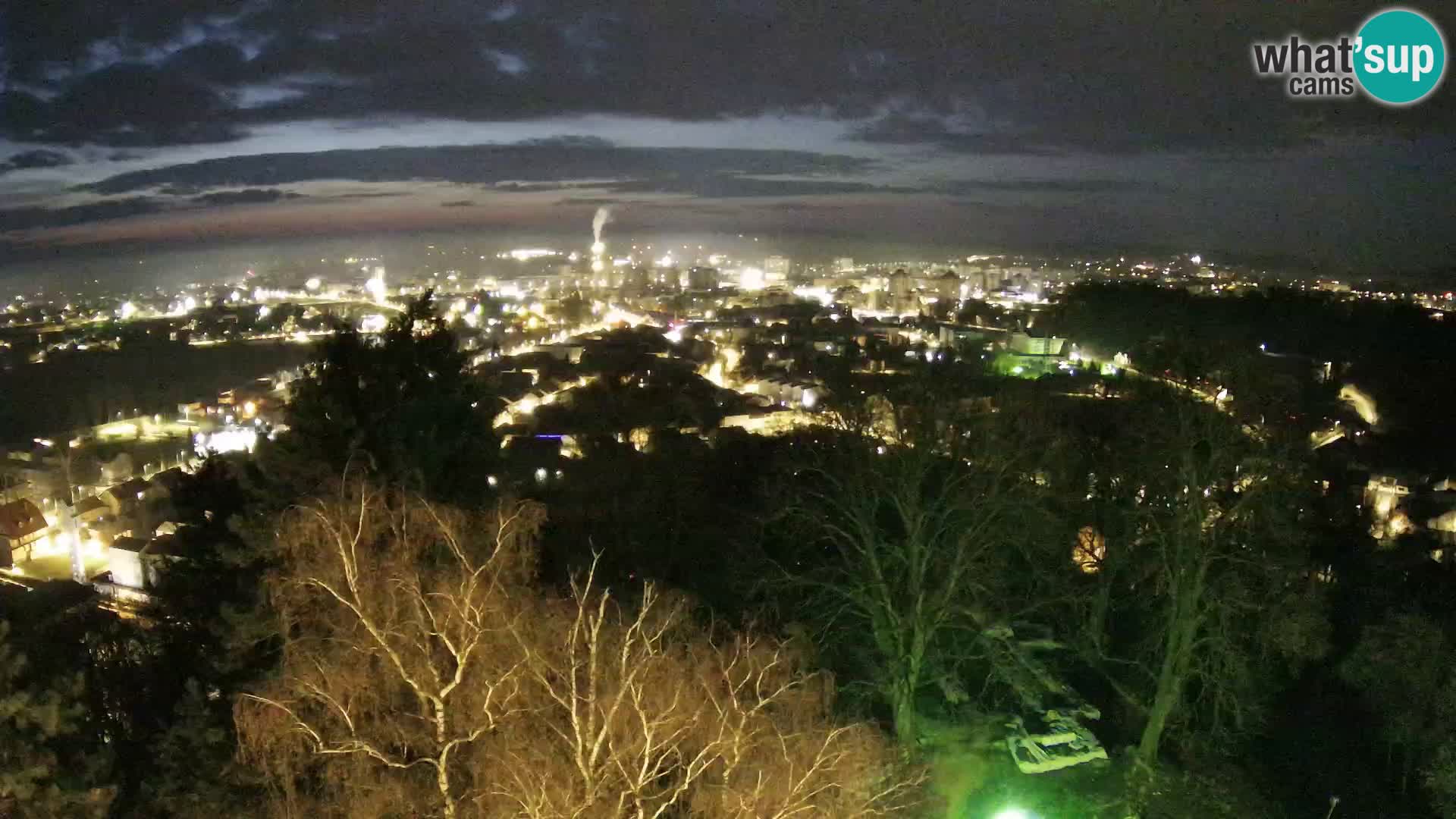 Spletna kamera Karlovac Dubovac grad – Pogled v živo na zgodovinsko znamenitost Karlovca