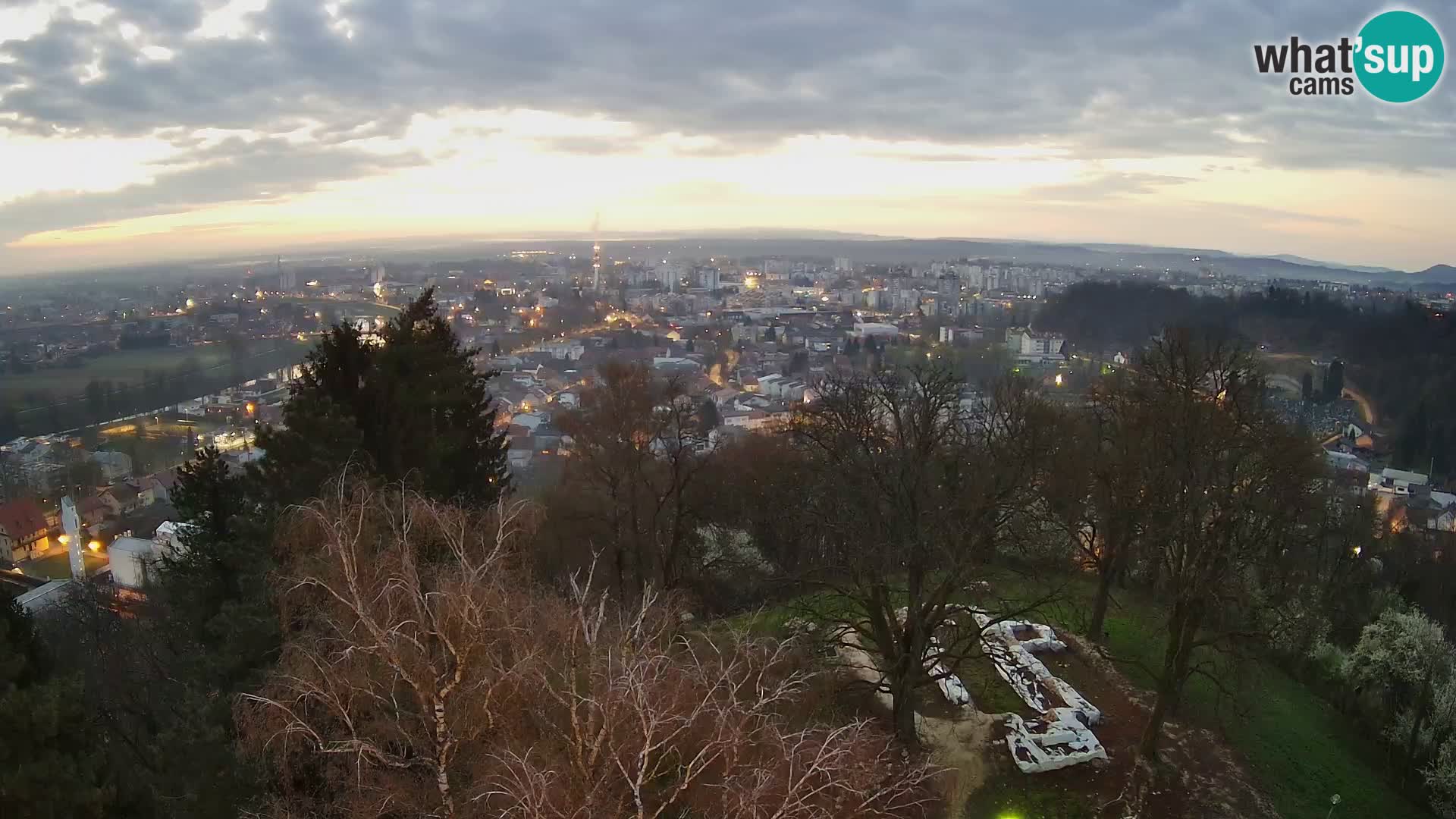 Webcam Karlovac Dubovac Castle – Live View of Karlovac’s Historic Landmark