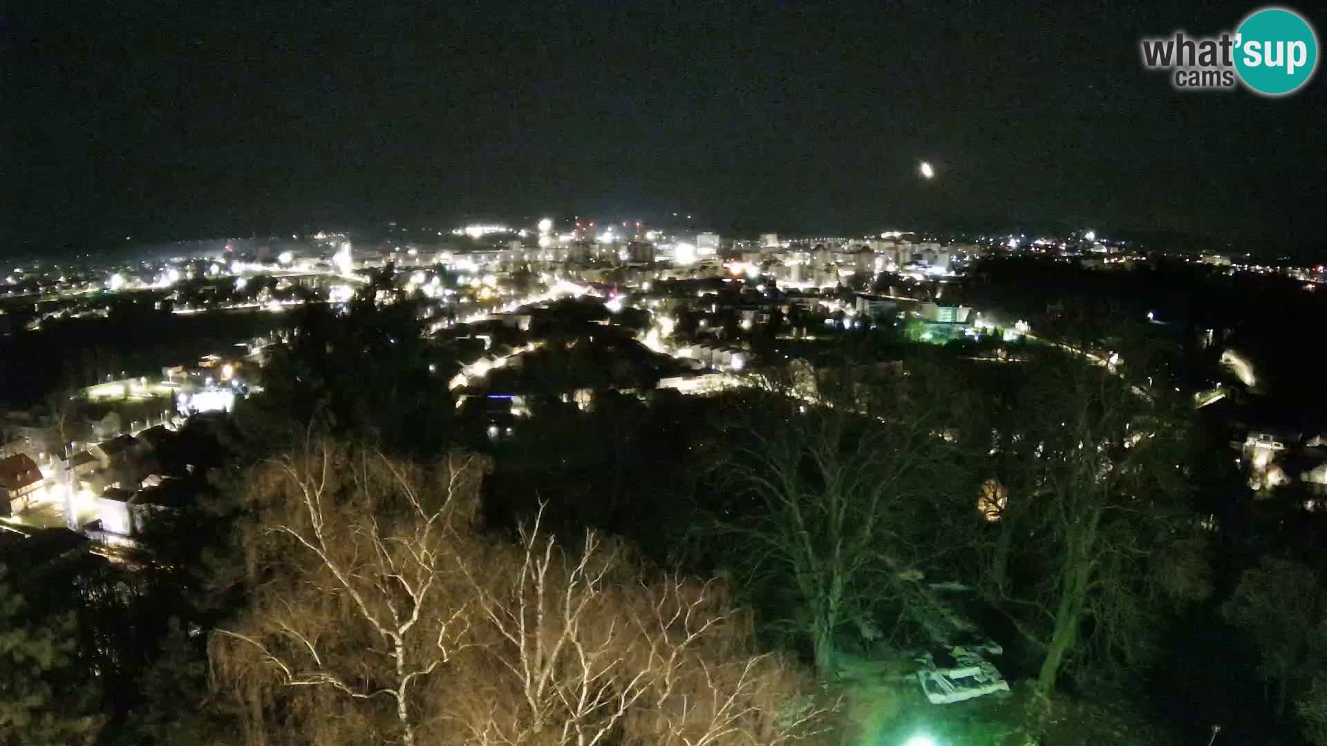 Spletna kamera Karlovac Dubovac grad – Pogled v živo na zgodovinsko znamenitost Karlovca