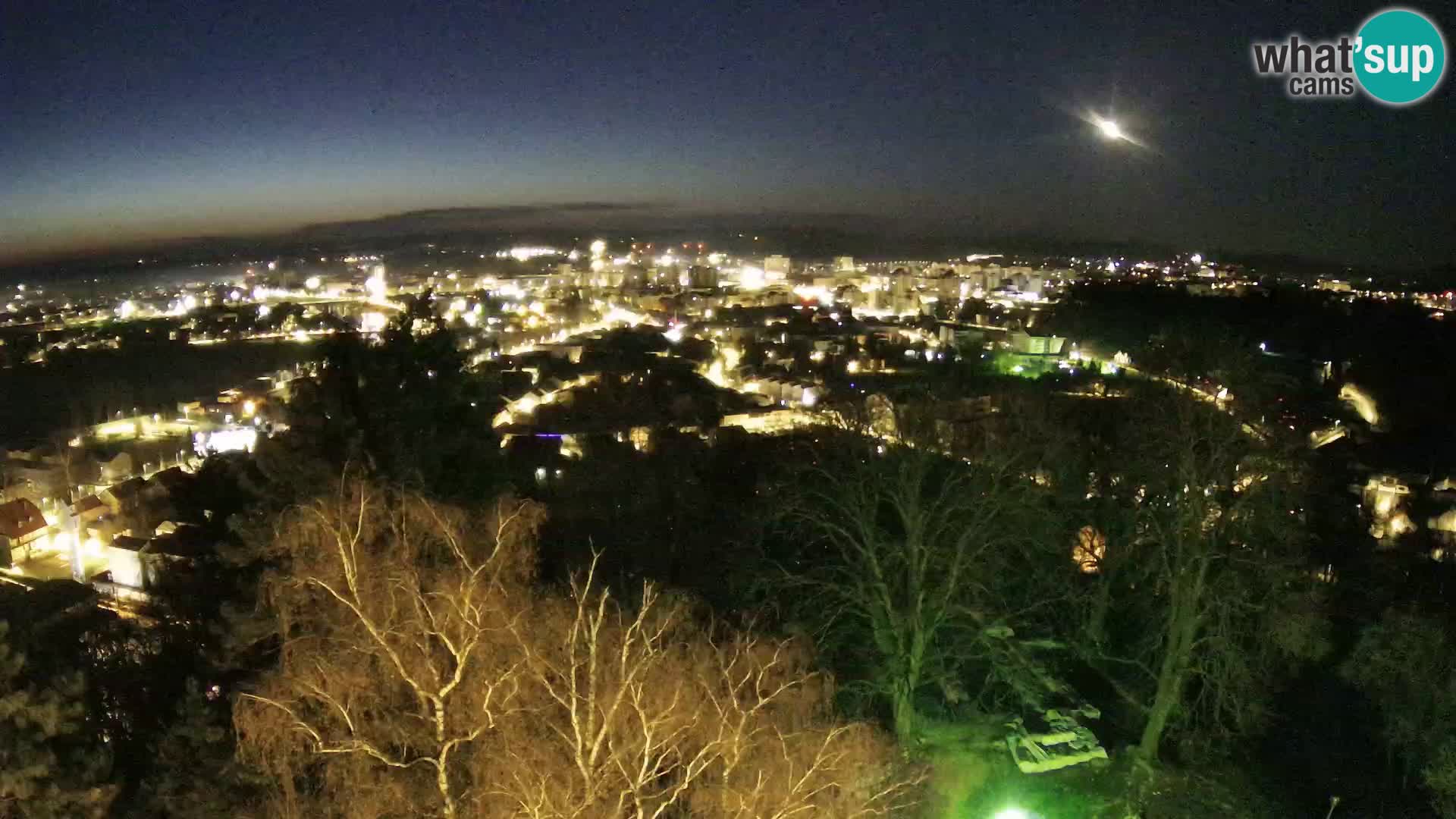 Spletna kamera Karlovac Dubovac grad – Pogled v živo na zgodovinsko znamenitost Karlovca