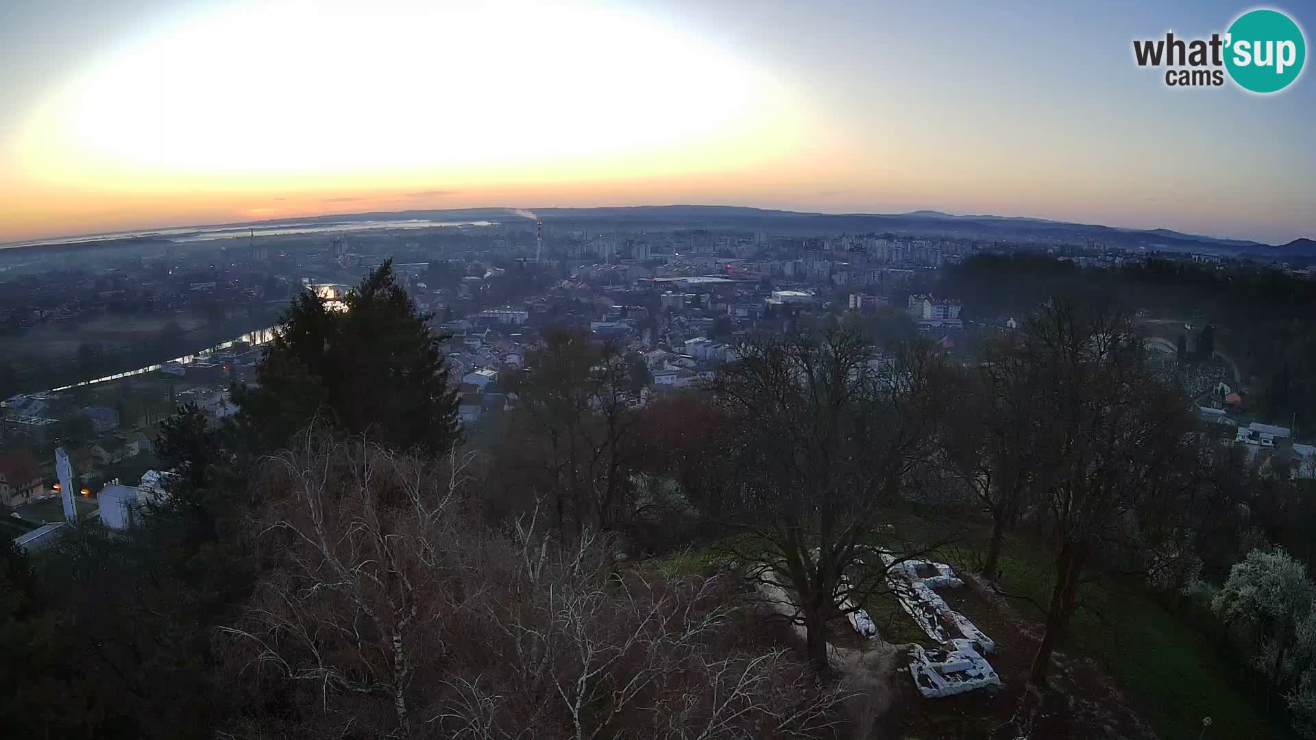 Webcam Karlovac Dubovac Castle – Live View of Karlovac’s Historic Landmark