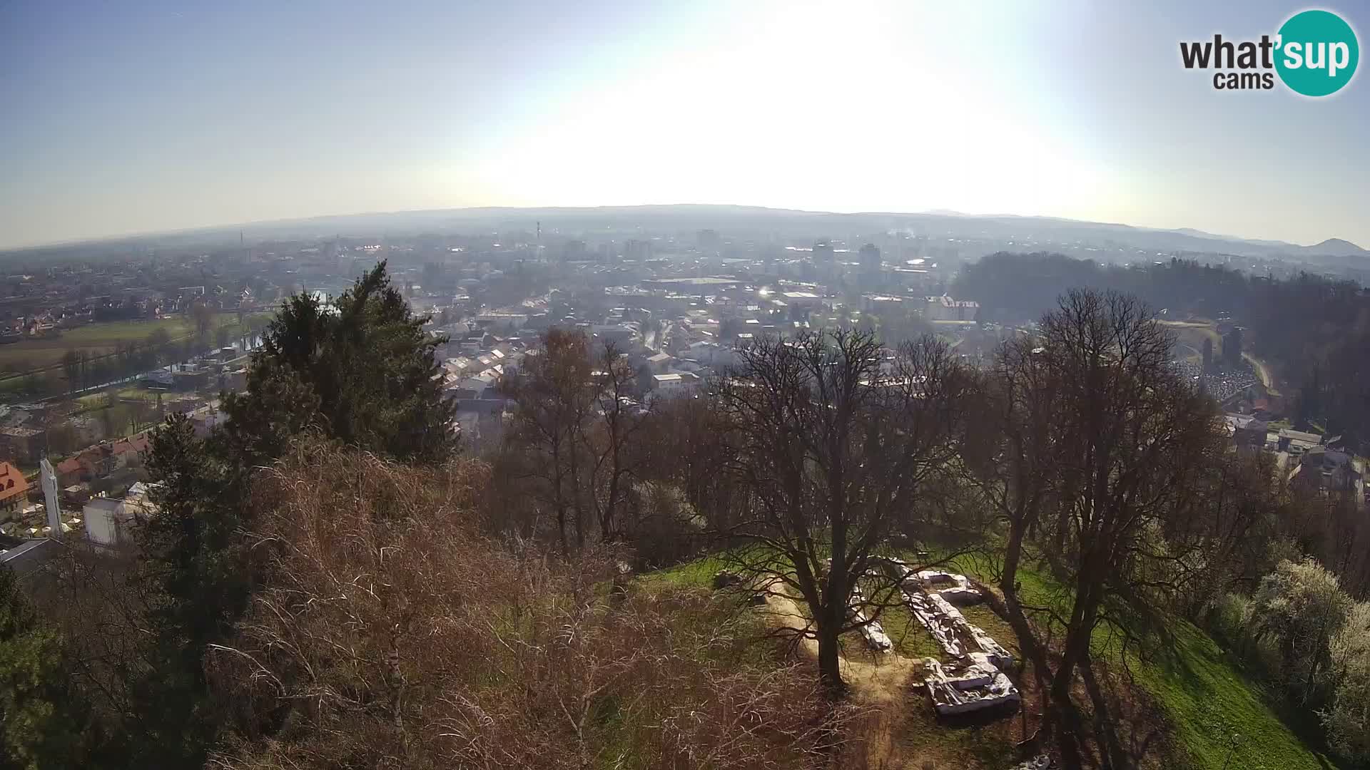 Web kamera Karlovac – Dvorac Dubovac uživo