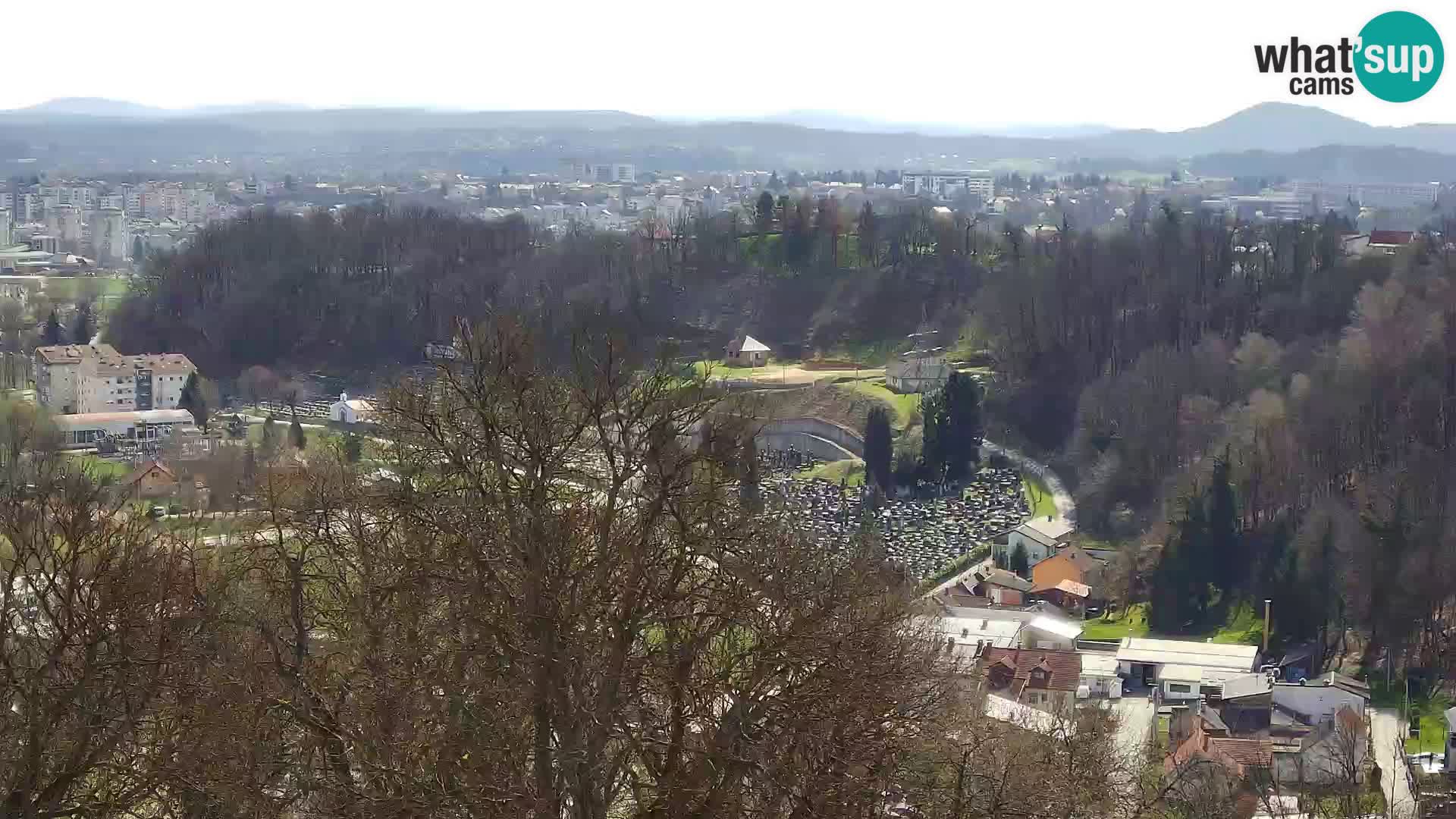 Spletna kamera Karlovac Dubovac grad – Pogled v živo na zgodovinsko znamenitost Karlovca