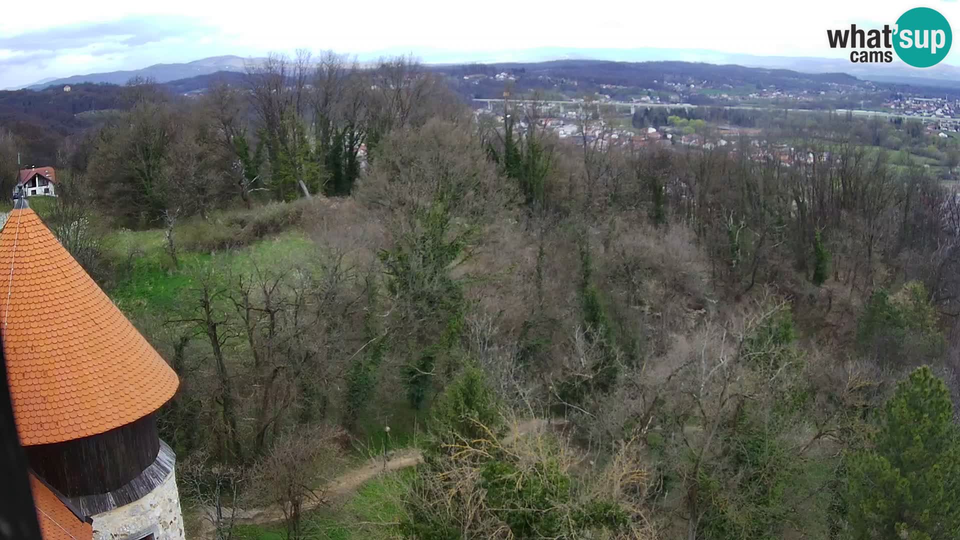 Spletna kamera Karlovac Dubovac grad – Pogled v živo na zgodovinsko znamenitost Karlovca