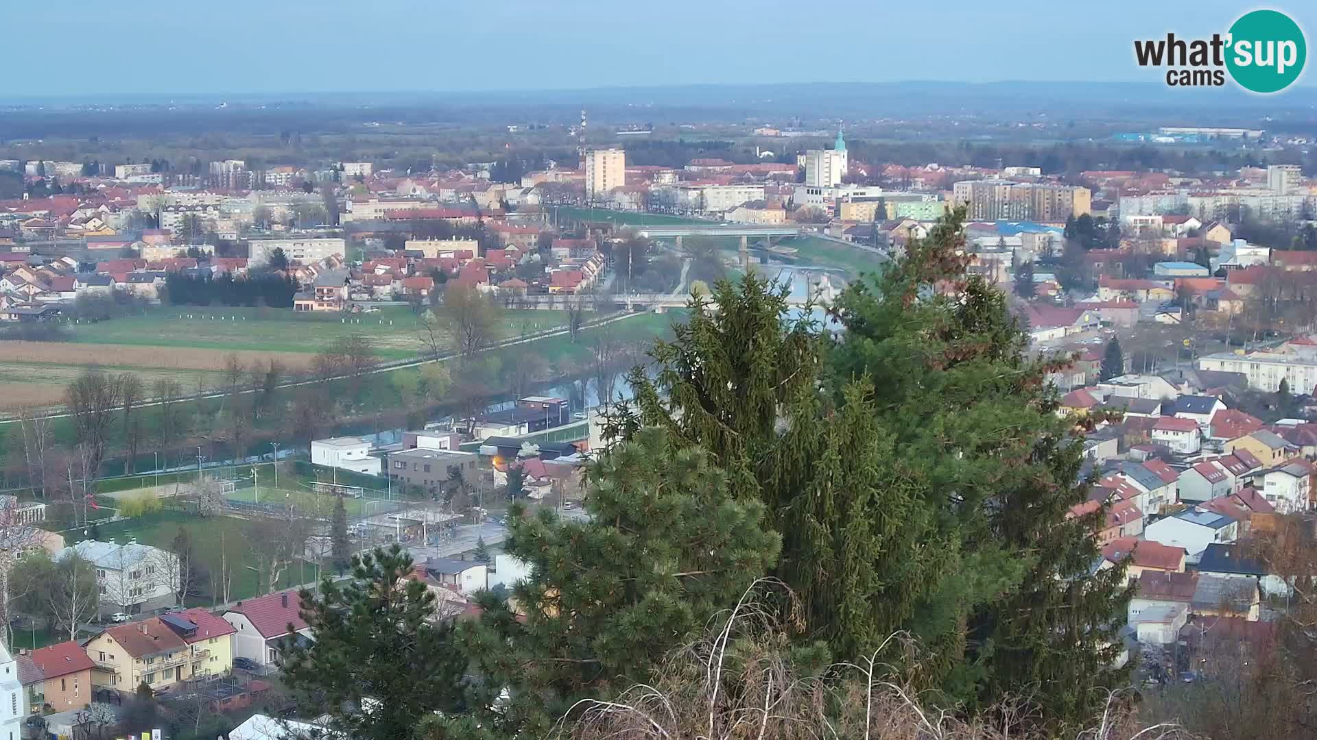 Spletna kamera Karlovac Dubovac grad – Pogled v živo na zgodovinsko znamenitost Karlovca