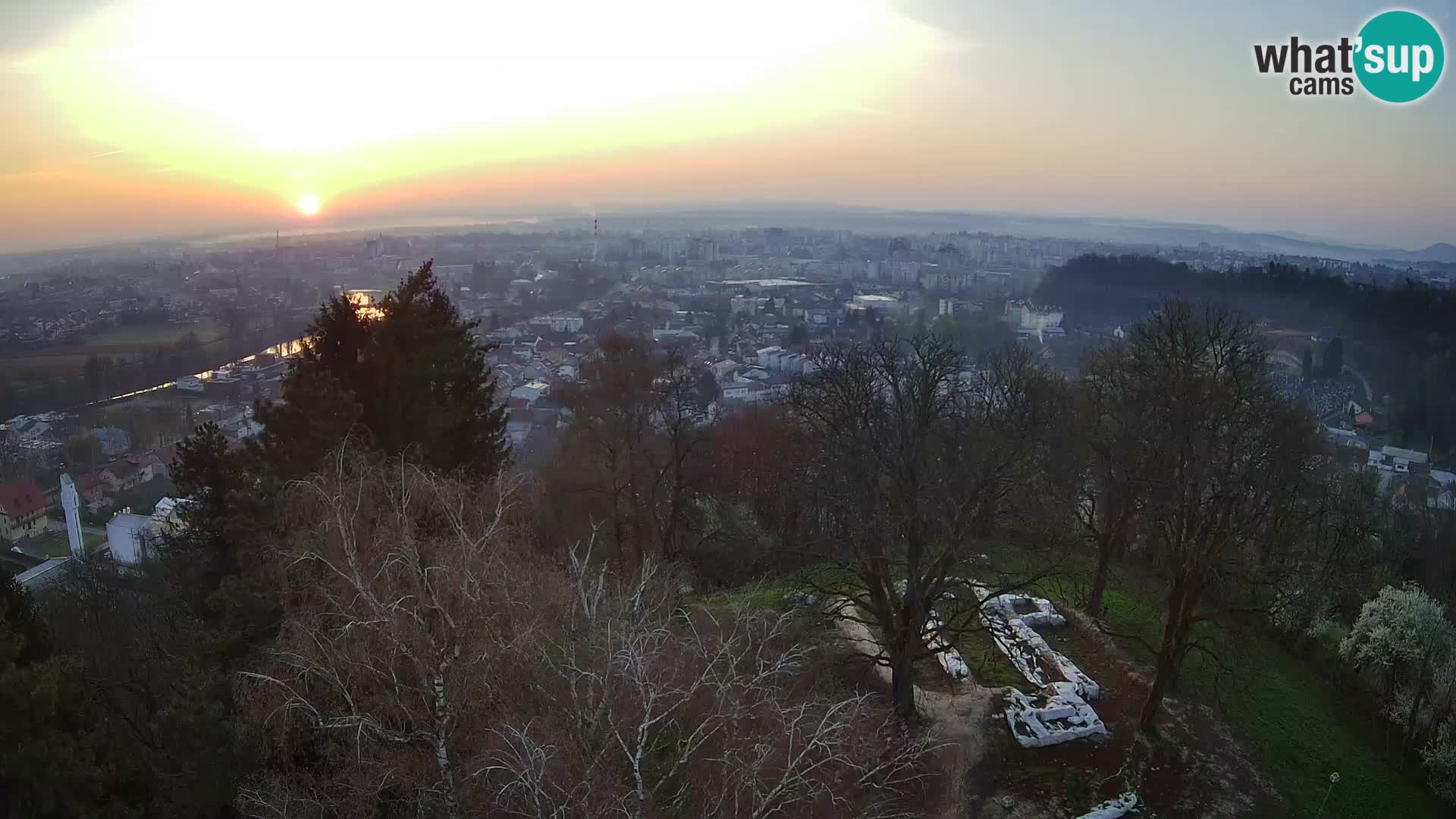 Webcam Karlovac Dubovac Castle – Live View of Karlovac’s Historic Landmark