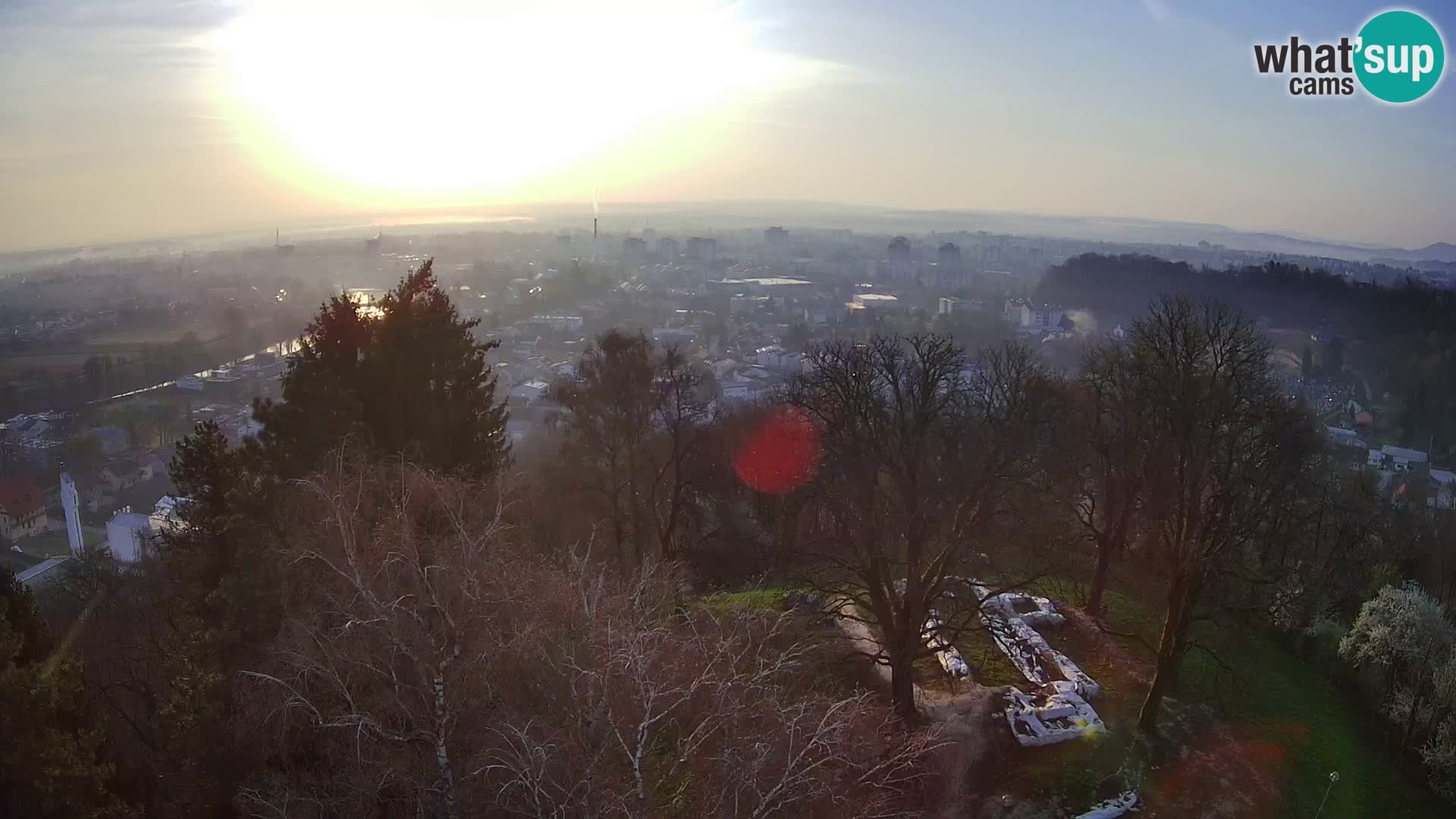 Web kamera Karlovac – Dvorac Dubovac uživo