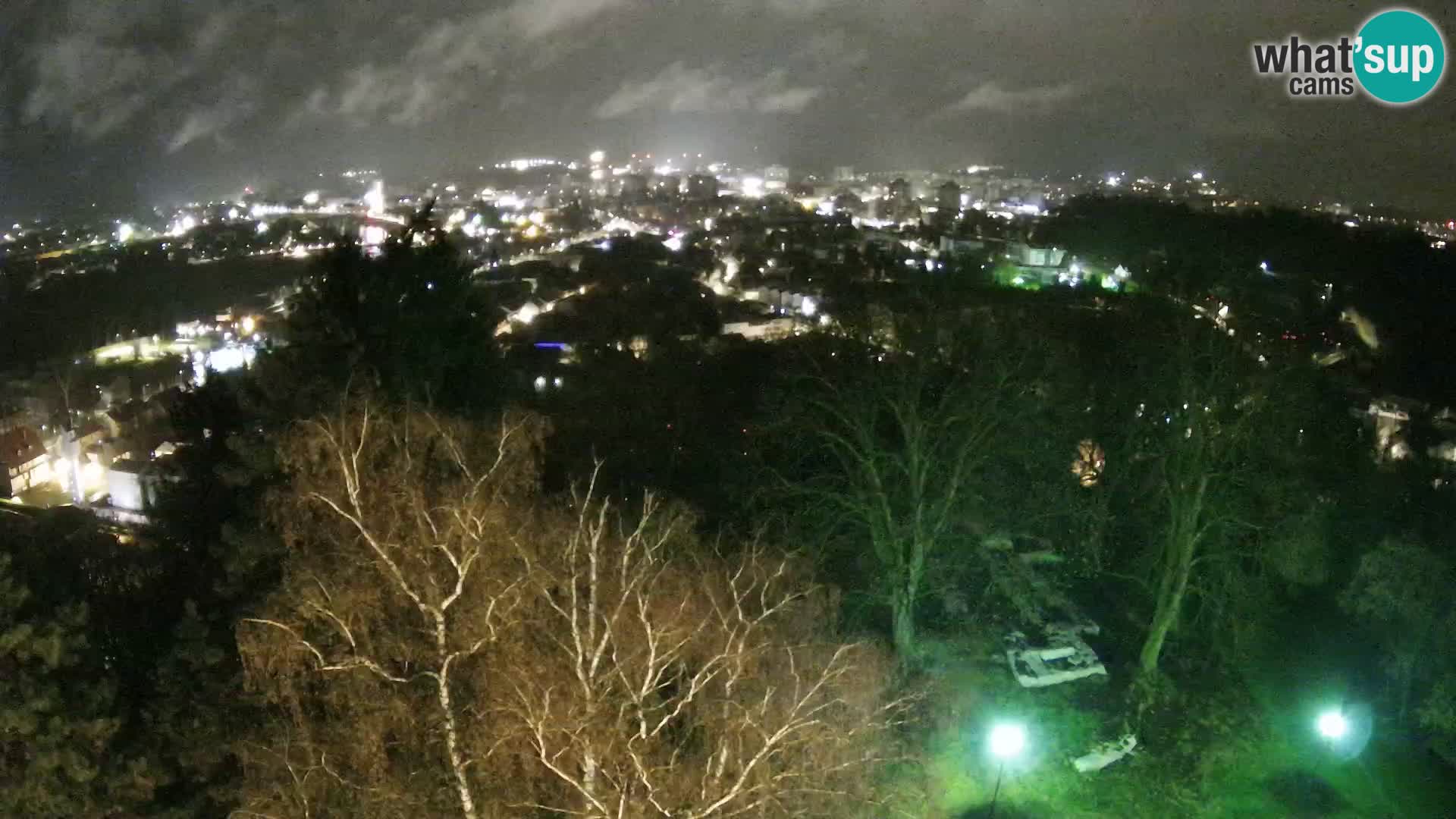 Spletna kamera Karlovac Dubovac grad – Pogled v živo na zgodovinsko znamenitost Karlovca