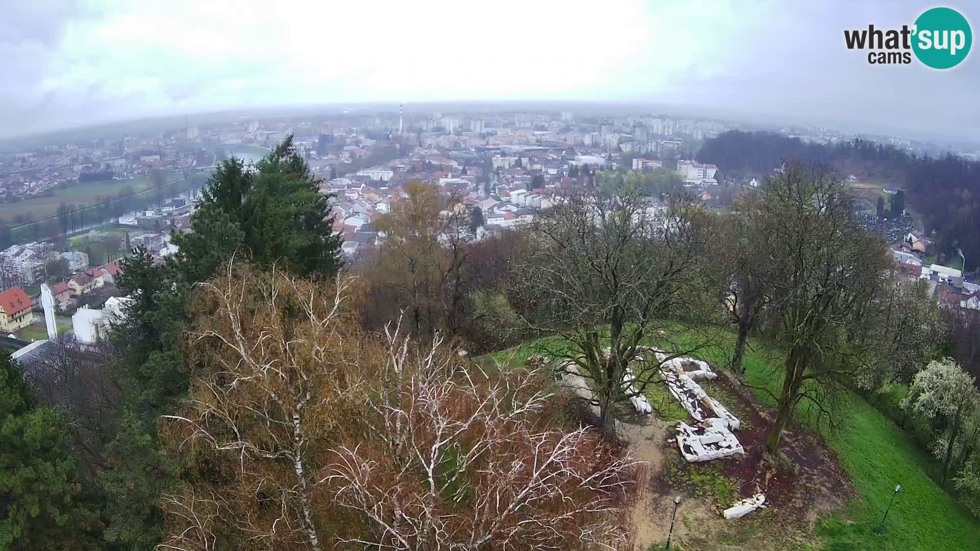 Web kamera Karlovac – Dvorac Dubovac uživo