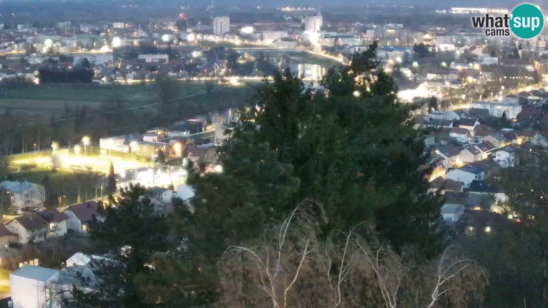 Spletna kamera Karlovac Dubovac grad – Pogled v živo na zgodovinsko znamenitost Karlovca