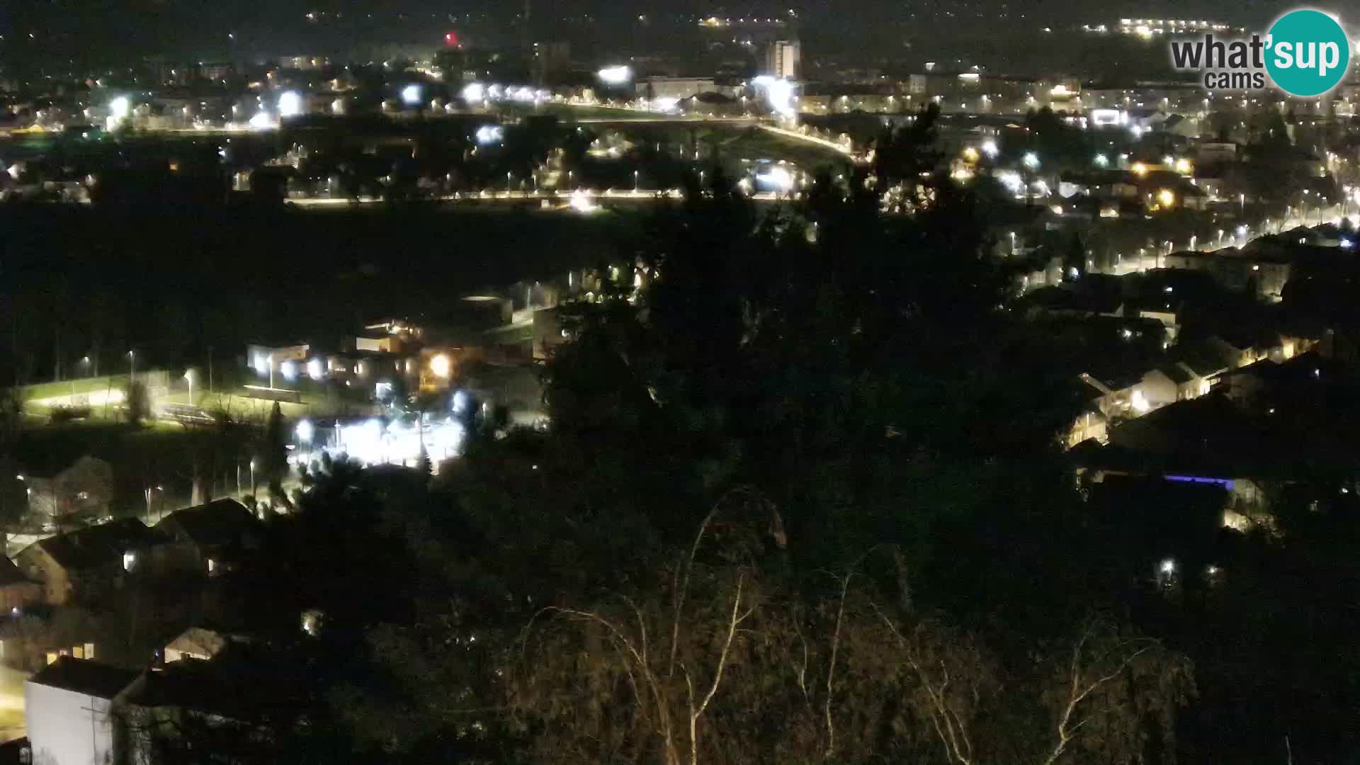 Web kamera Karlovac – Dvorac Dubovac uživo