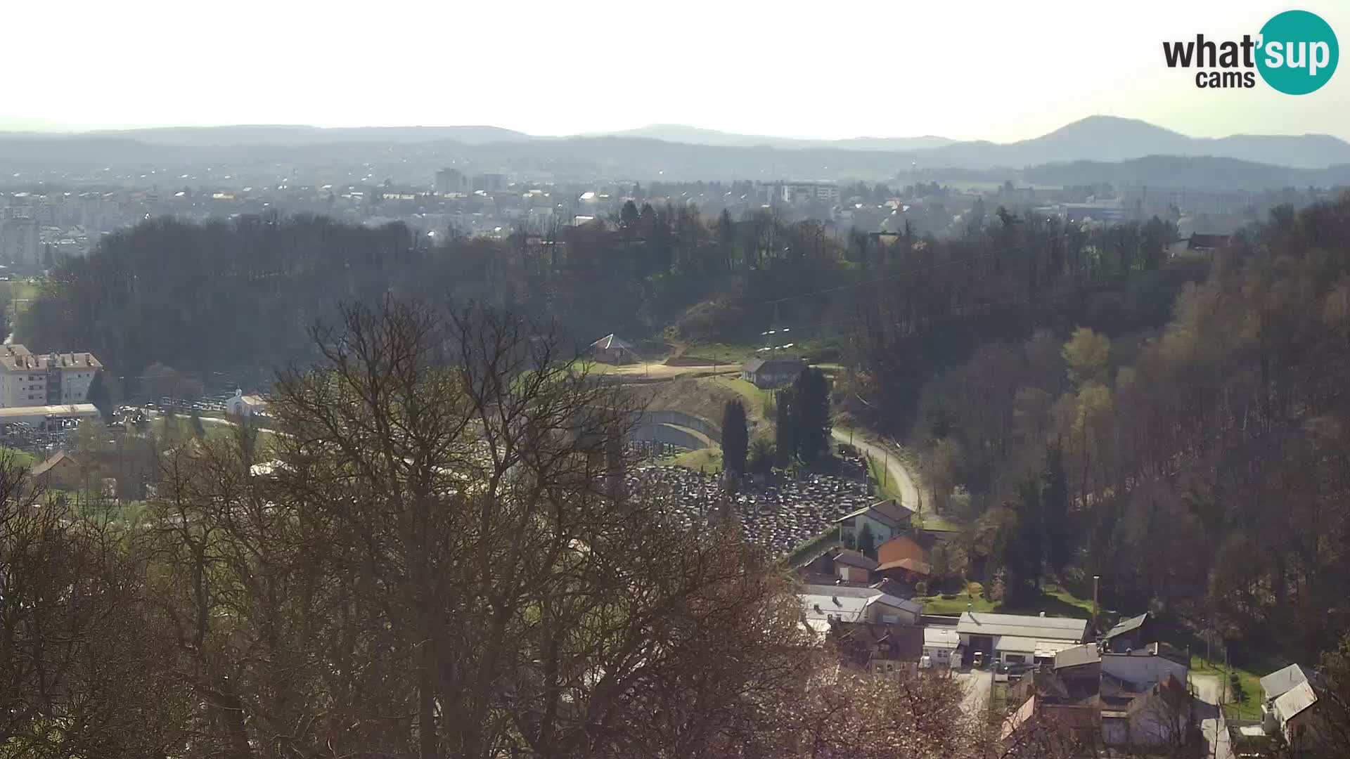 Spletna kamera Karlovac Dubovac grad – Pogled v živo na zgodovinsko znamenitost Karlovca