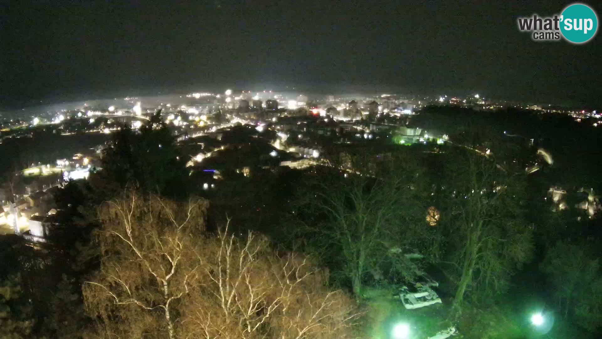 Spletna kamera Karlovac Dubovac grad – Pogled v živo na zgodovinsko znamenitost Karlovca