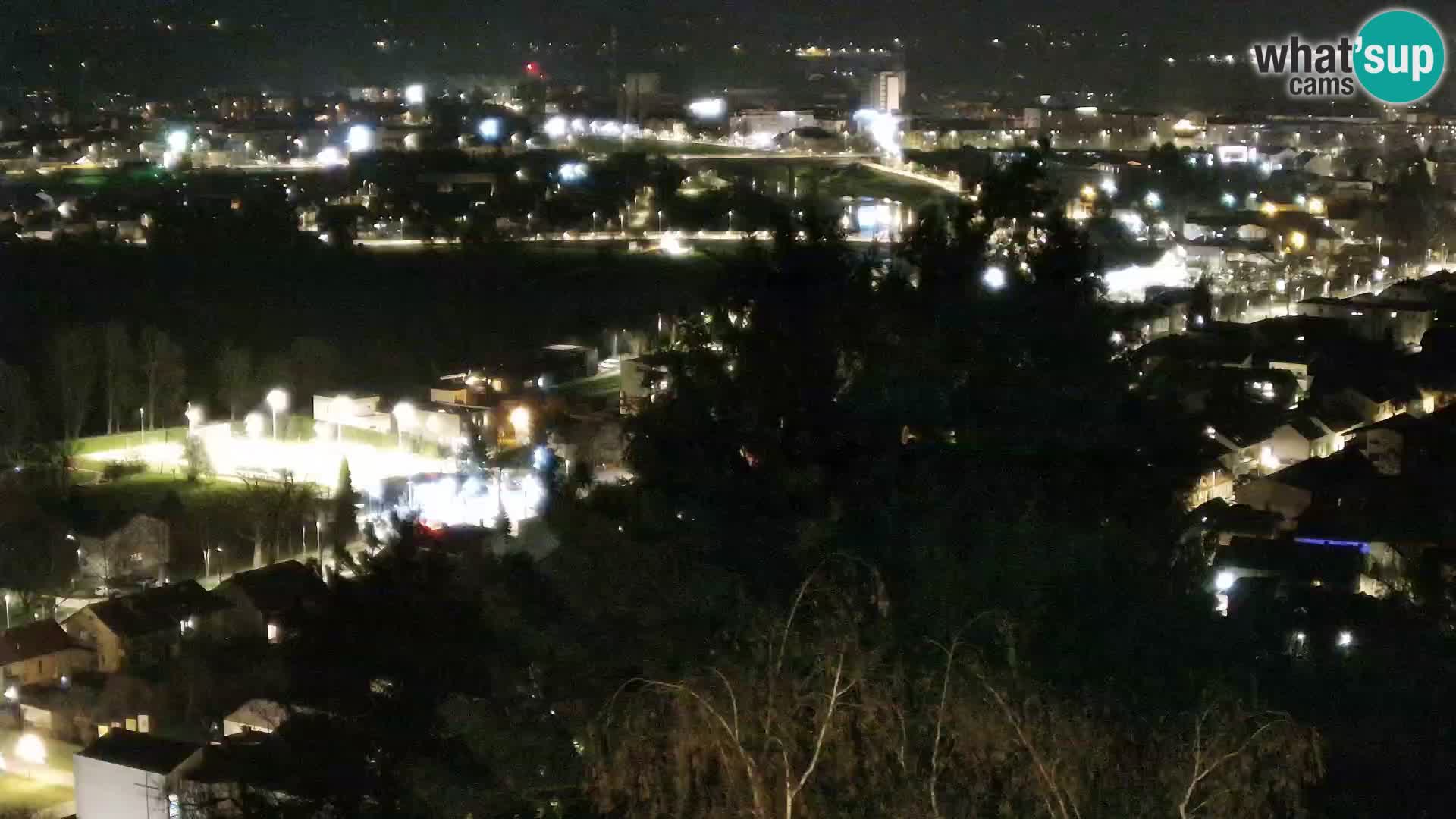 Spletna kamera Karlovac Dubovac grad – Pogled v živo na zgodovinsko znamenitost Karlovca