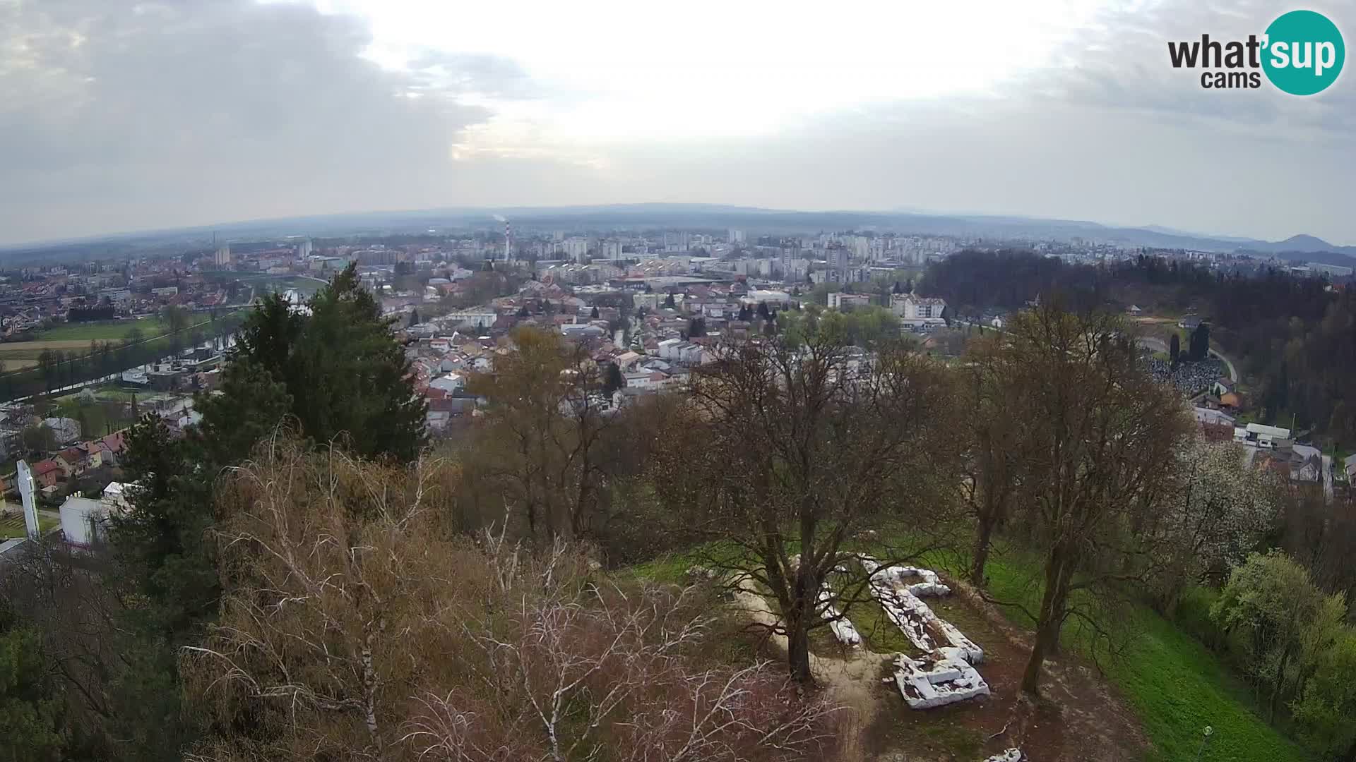 Web kamera Karlovac – Dvorac Dubovac uživo