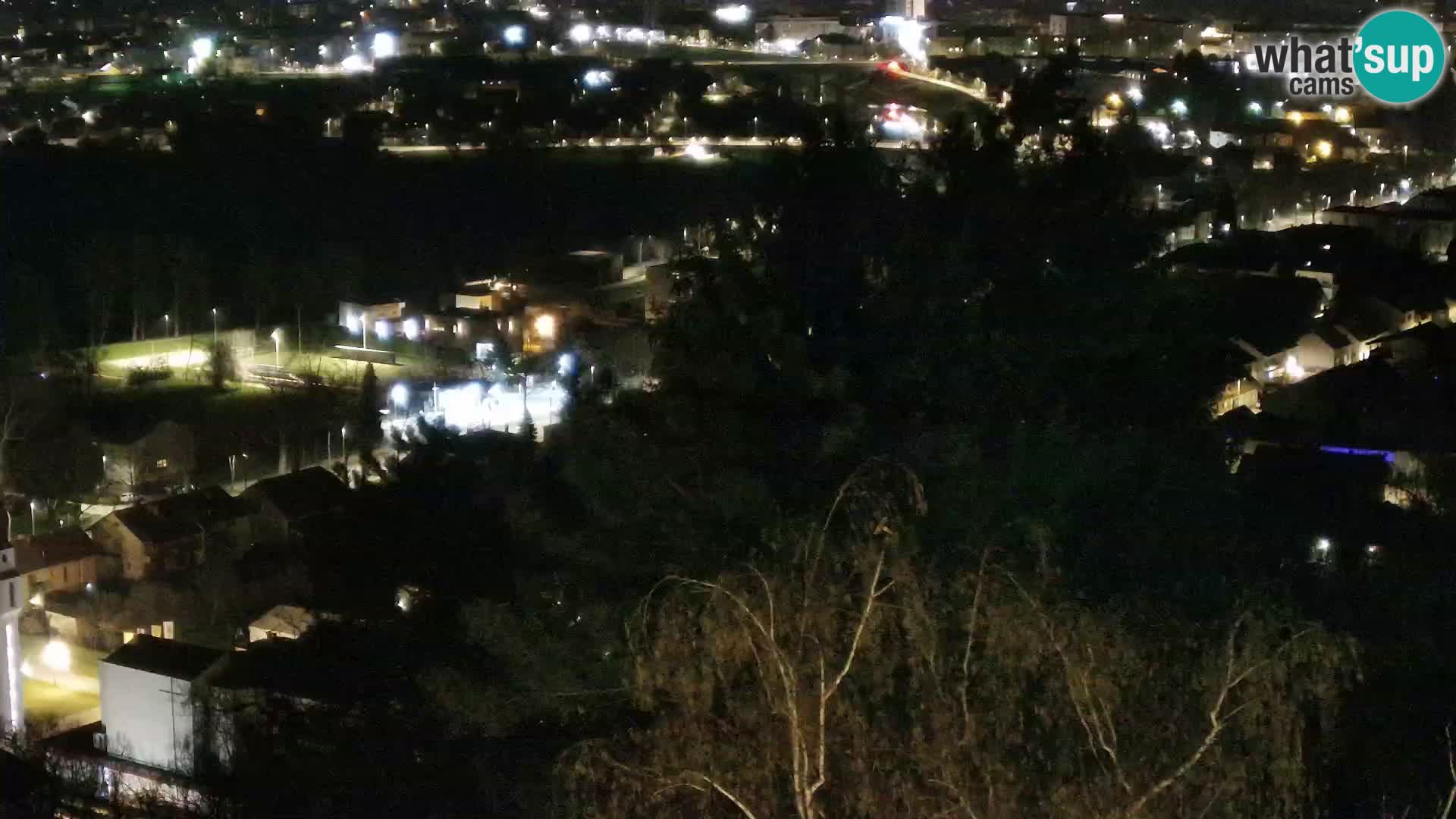 Spletna kamera Karlovac Dubovac grad – Pogled v živo na zgodovinsko znamenitost Karlovca