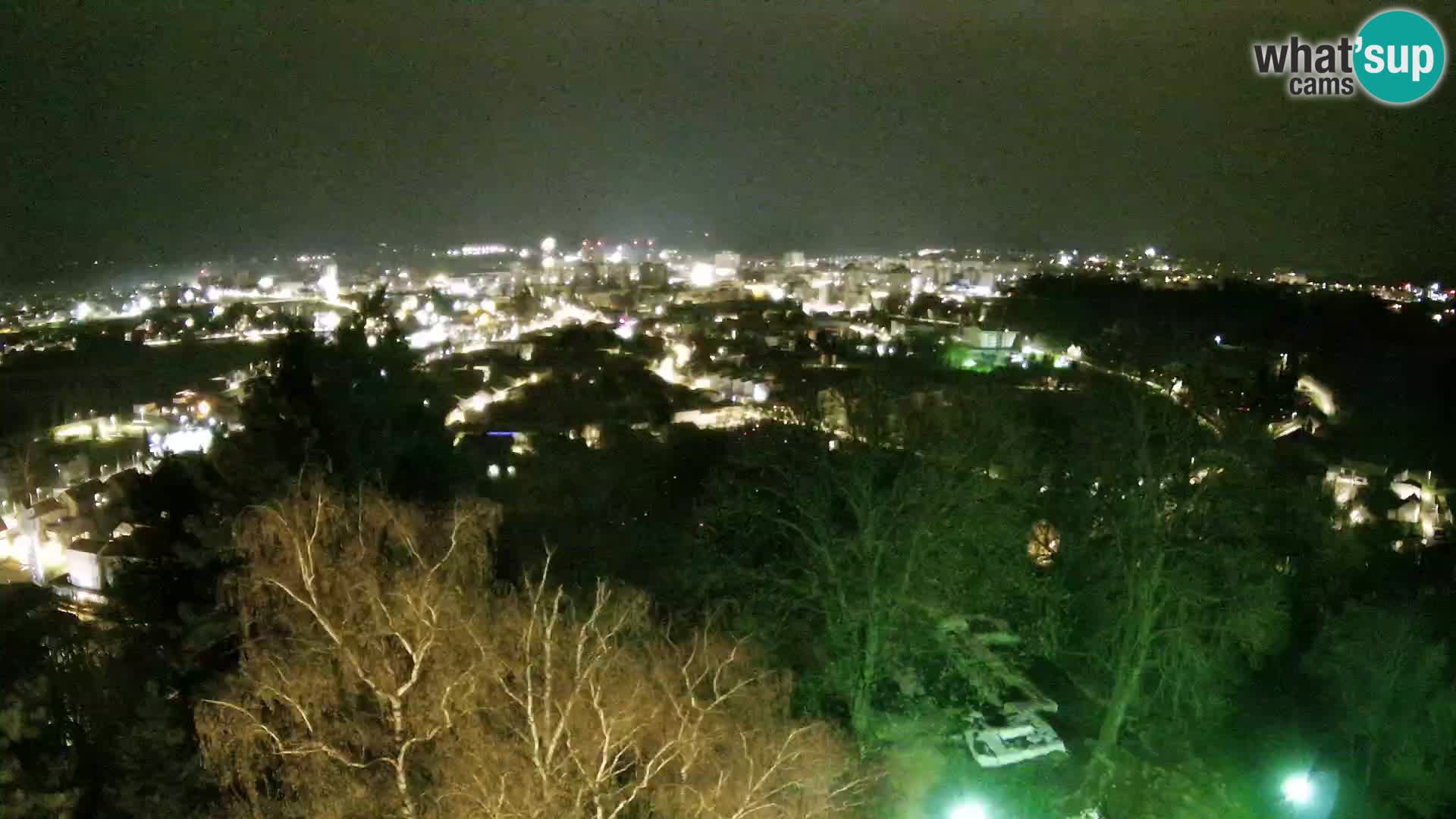 Spletna kamera Karlovac Dubovac grad – Pogled v živo na zgodovinsko znamenitost Karlovca