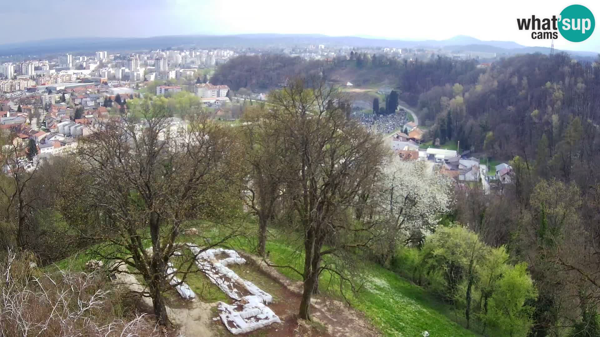 Spletna kamera Karlovac Dubovac grad – Pogled v živo na zgodovinsko znamenitost Karlovca