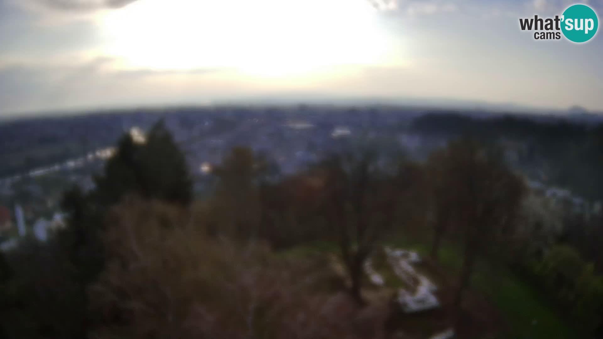 Web kamera Karlovac – Dvorac Dubovac uživo