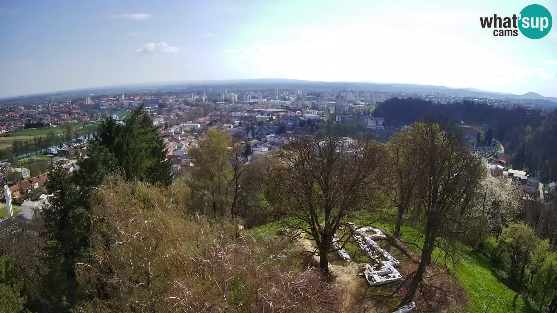 Web kamera Karlovac – Dvorac Dubovac uživo