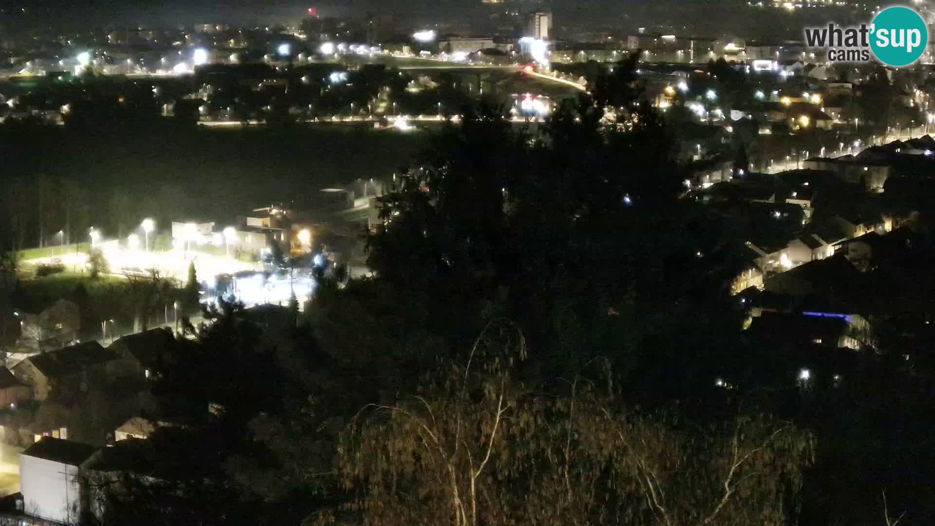 Spletna kamera Karlovac Dubovac grad – Pogled v živo na zgodovinsko znamenitost Karlovca