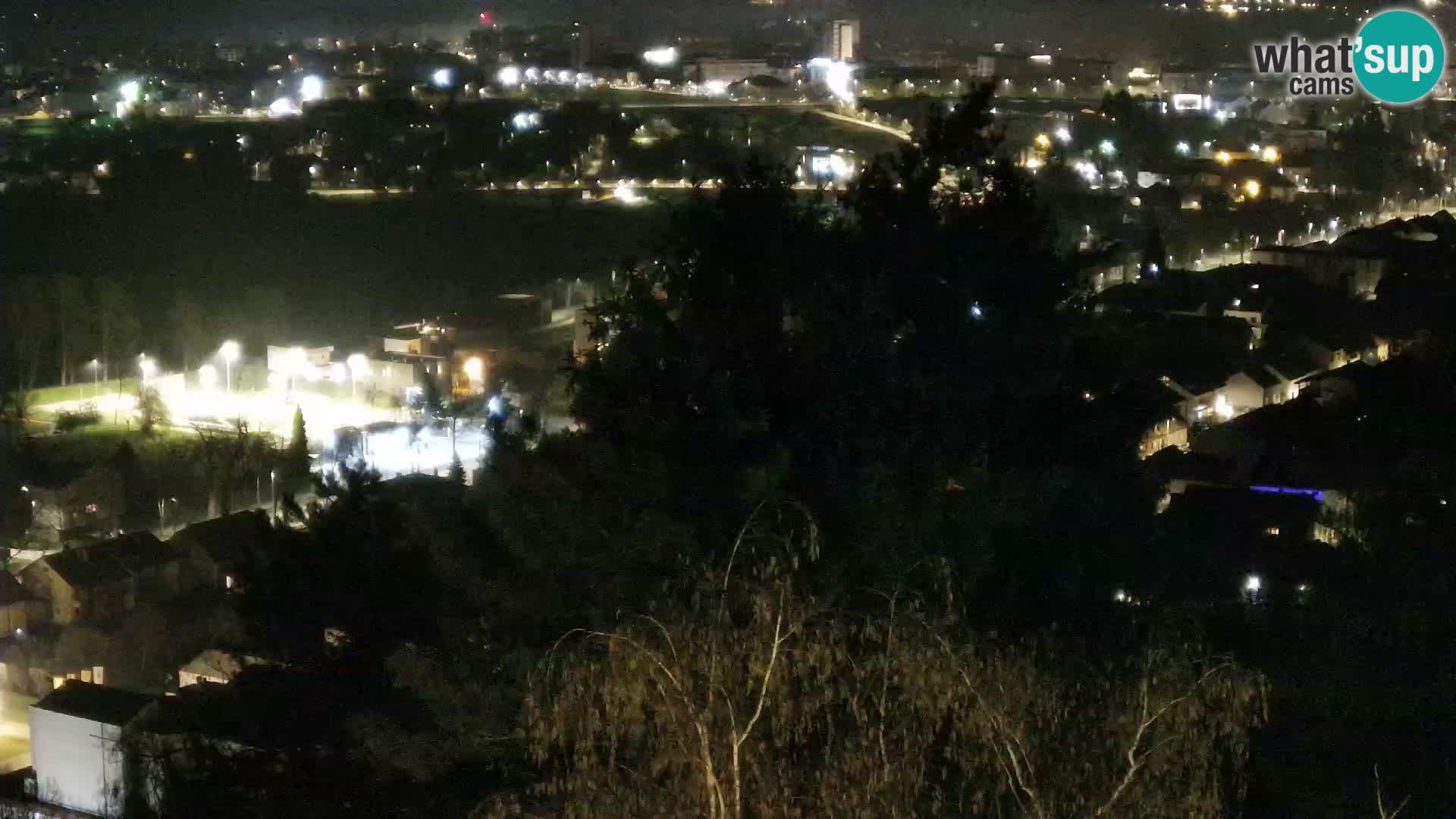 Spletna kamera Karlovac Dubovac grad – Pogled v živo na zgodovinsko znamenitost Karlovca