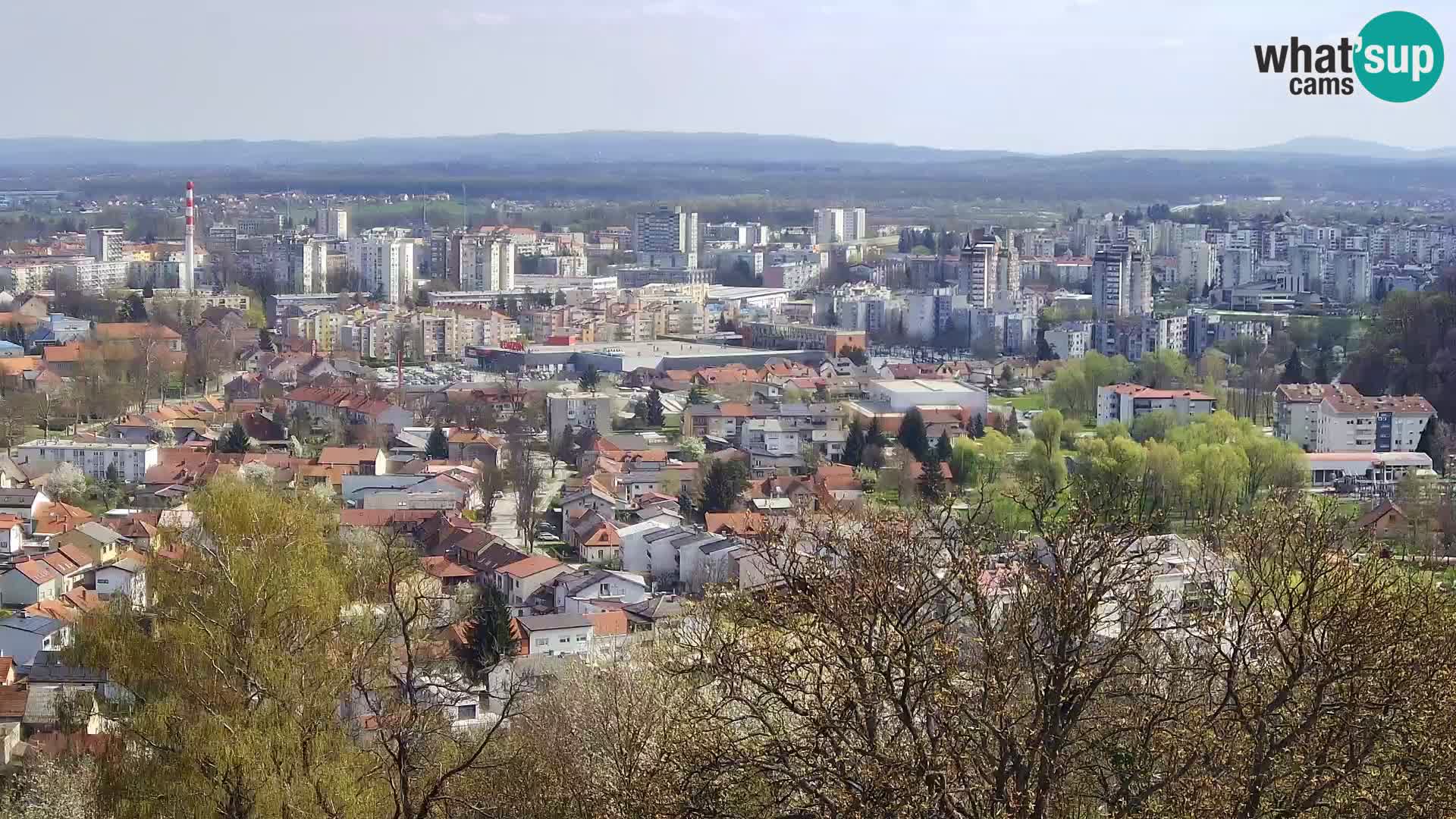 Spletna kamera Karlovac Dubovac grad – Pogled v živo na zgodovinsko znamenitost Karlovca