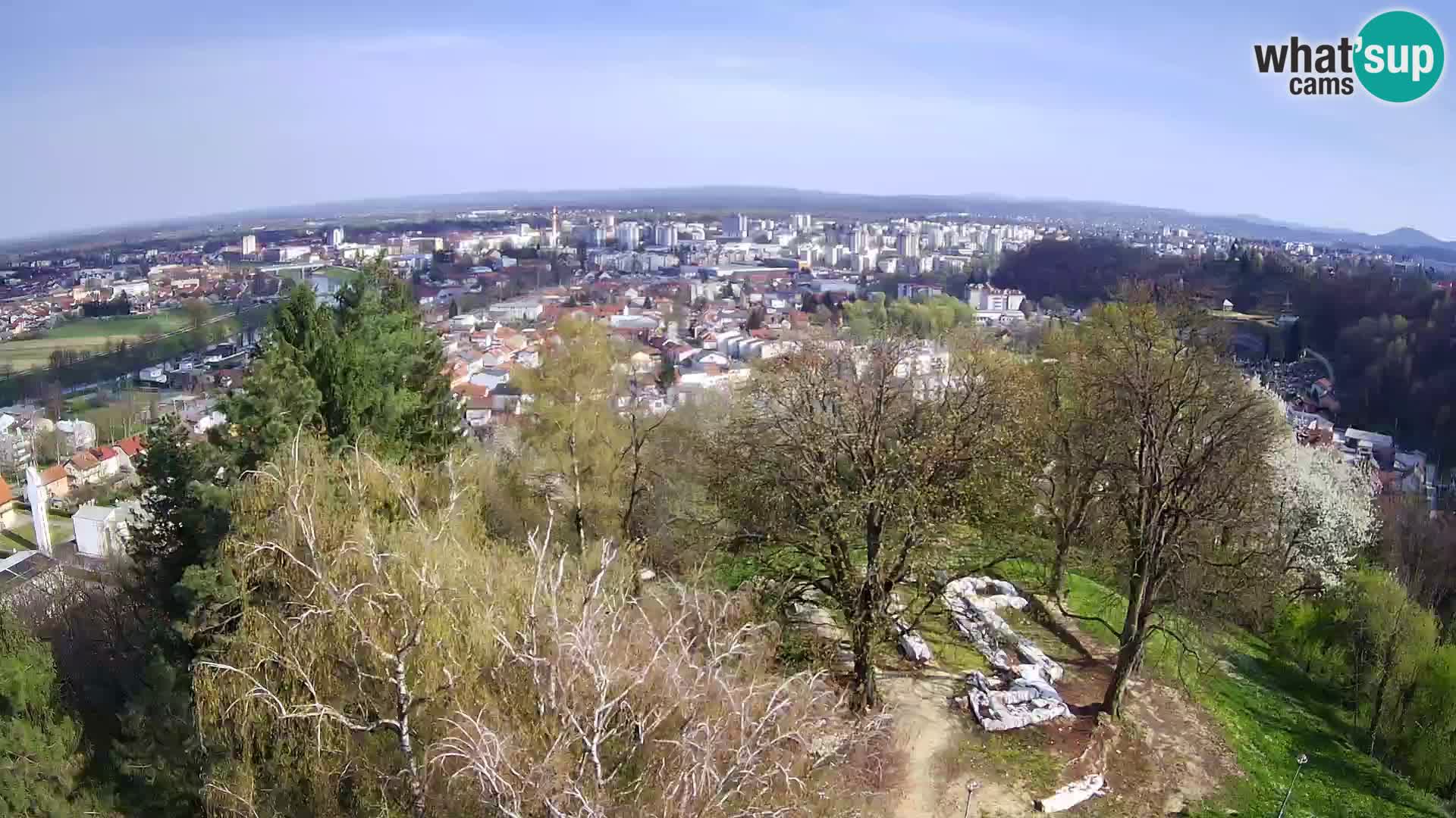 Spletna kamera Karlovac Dubovac grad – Pogled v živo na zgodovinsko znamenitost Karlovca