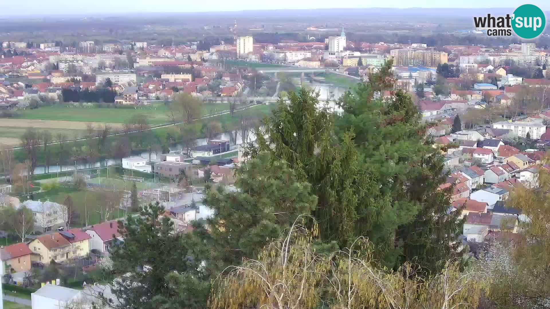 Spletna kamera Karlovac Dubovac grad – Pogled v živo na zgodovinsko znamenitost Karlovca