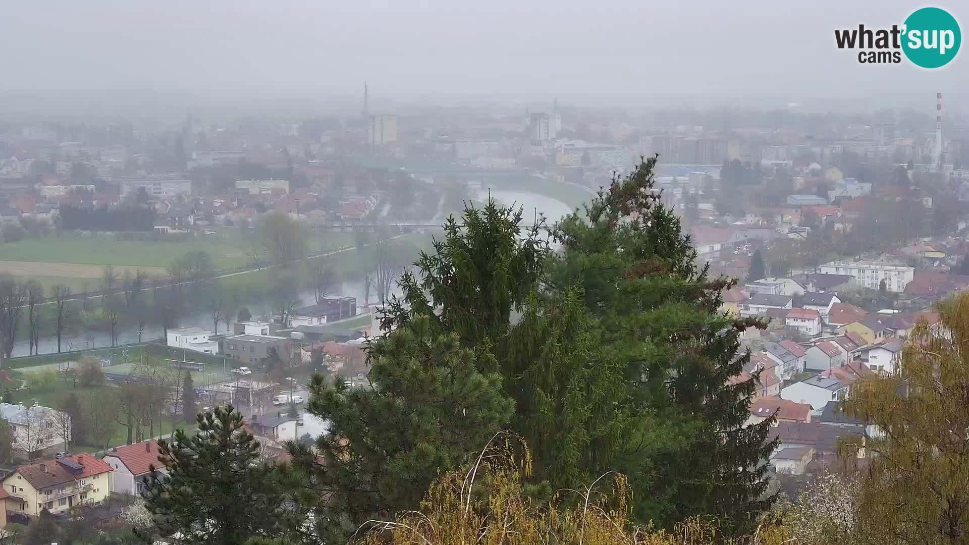 Web kamera Karlovac – Dvorac Dubovac uživo