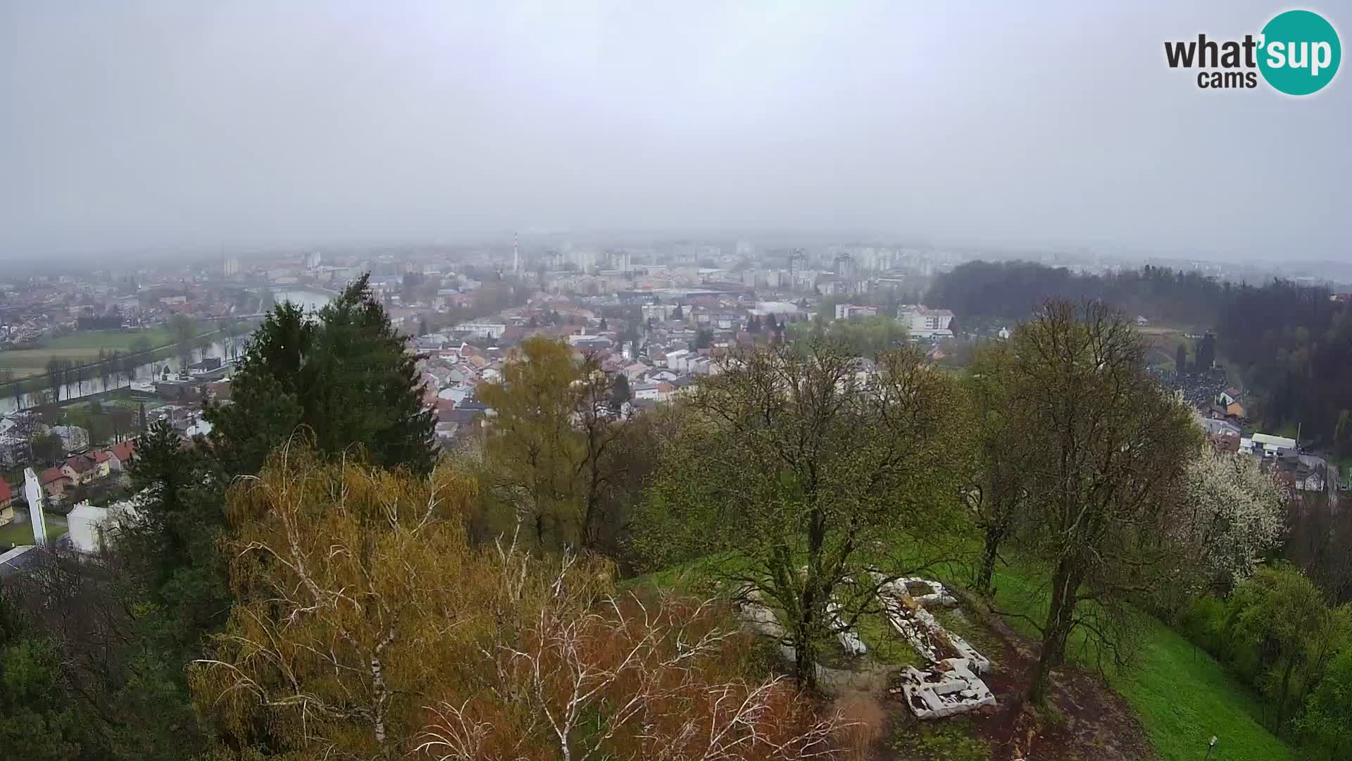 Web kamera Karlovac – Dvorac Dubovac uživo