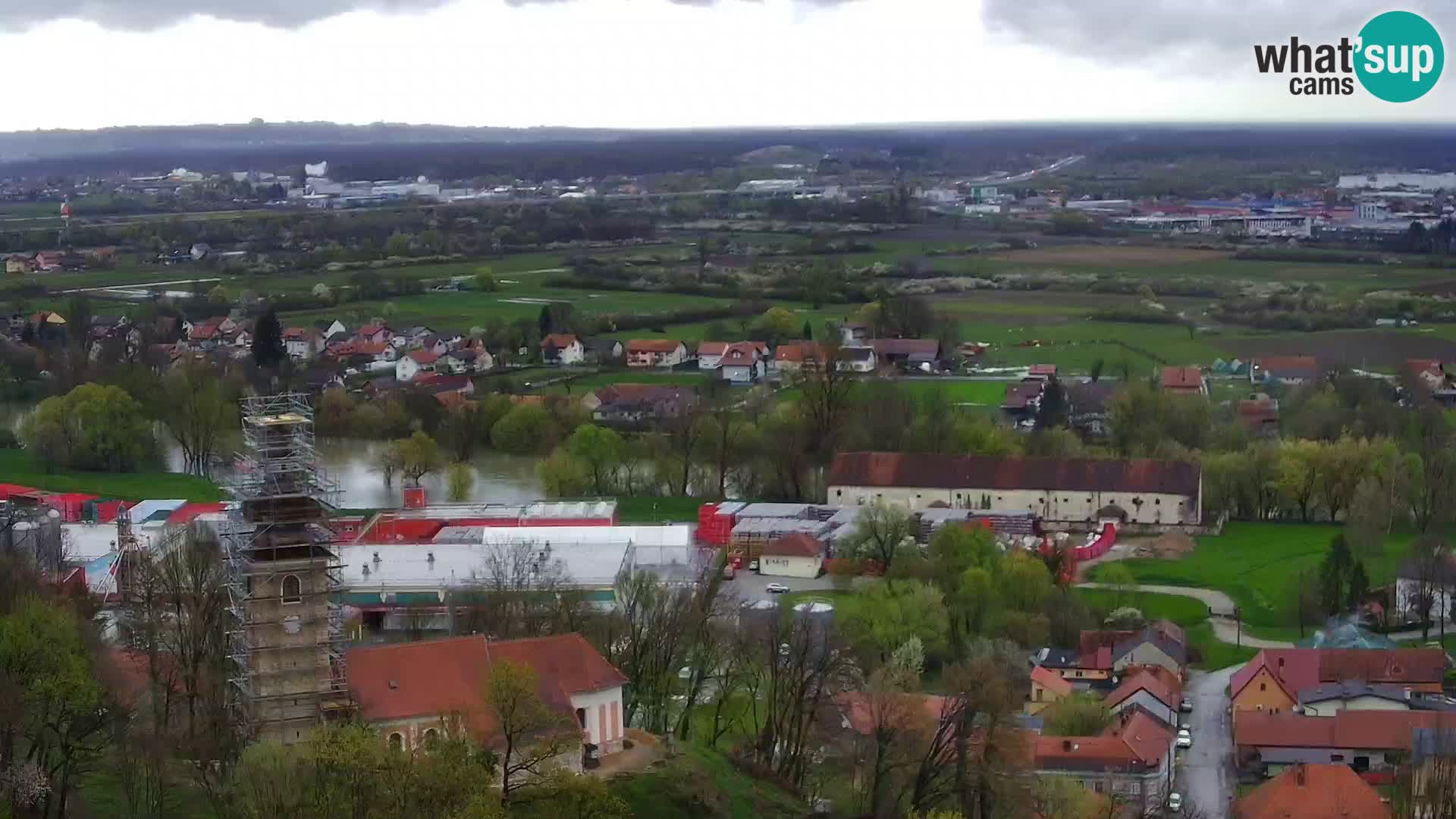 Spletna kamera Karlovac Dubovac grad – Pogled v živo na zgodovinsko znamenitost Karlovca