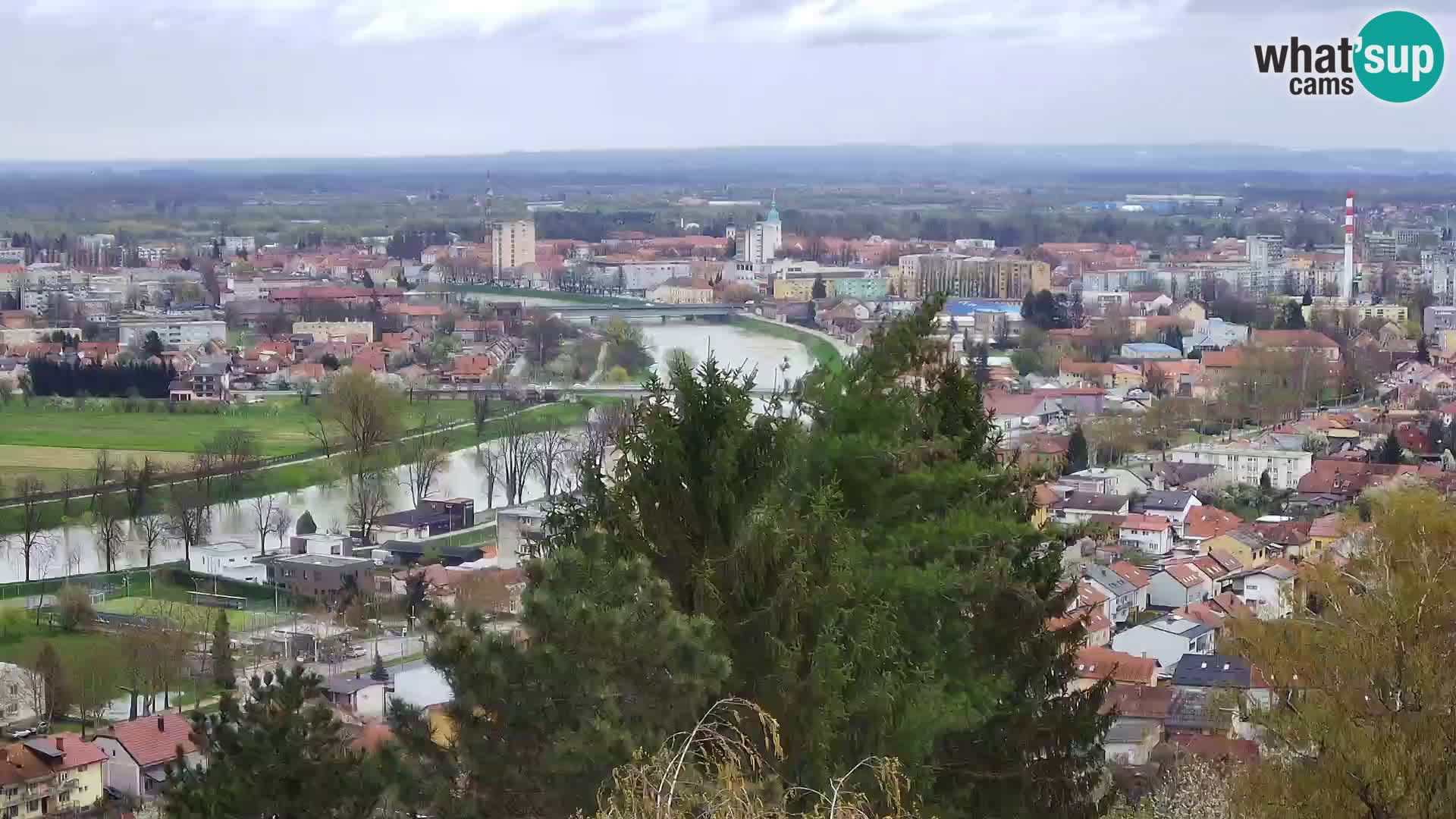 Spletna kamera Karlovac Dubovac grad – Pogled v živo na zgodovinsko znamenitost Karlovca