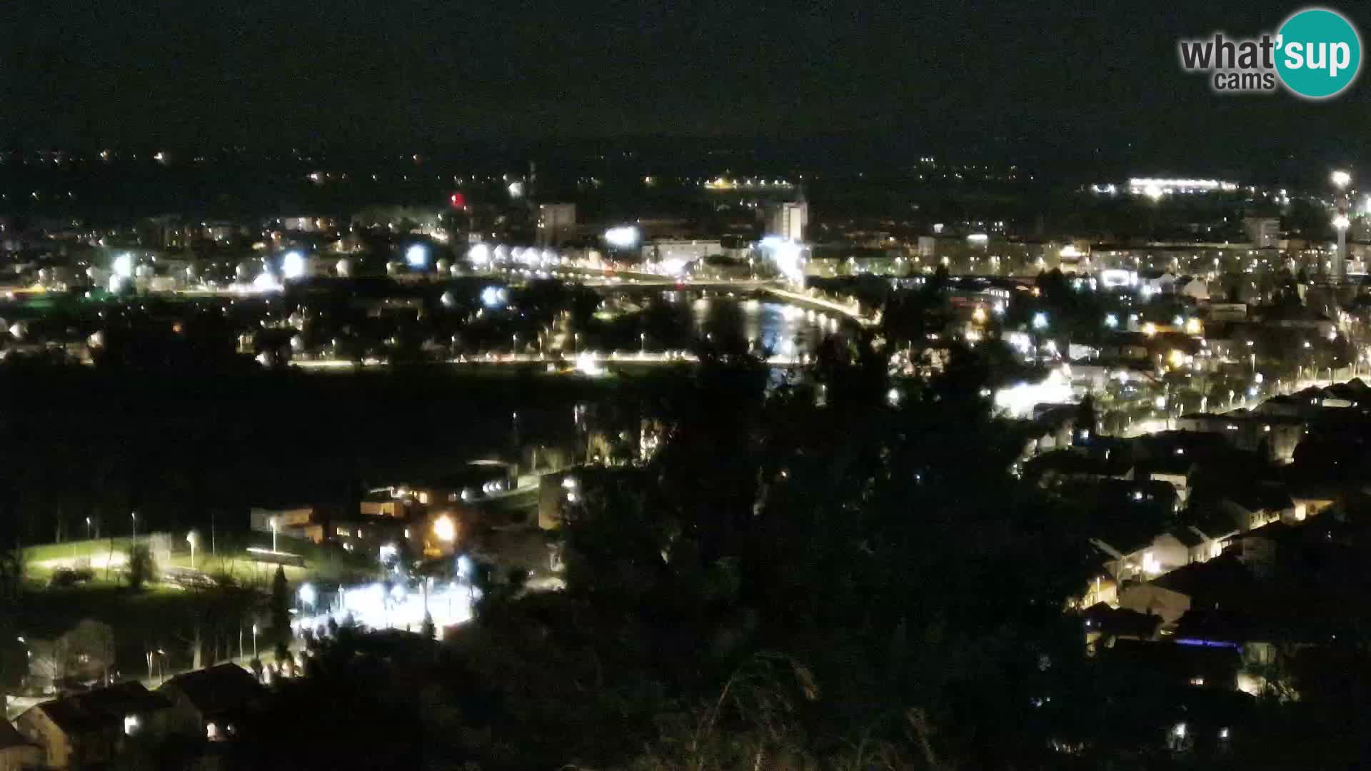 Spletna kamera Karlovac Dubovac grad – Pogled v živo na zgodovinsko znamenitost Karlovca