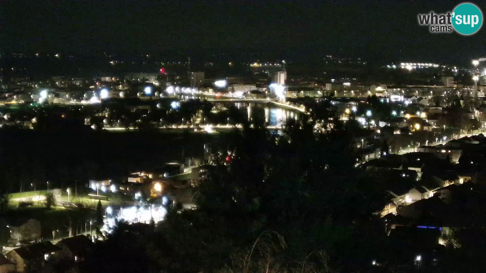 Spletna kamera Karlovac Dubovac grad – Pogled v živo na zgodovinsko znamenitost Karlovca