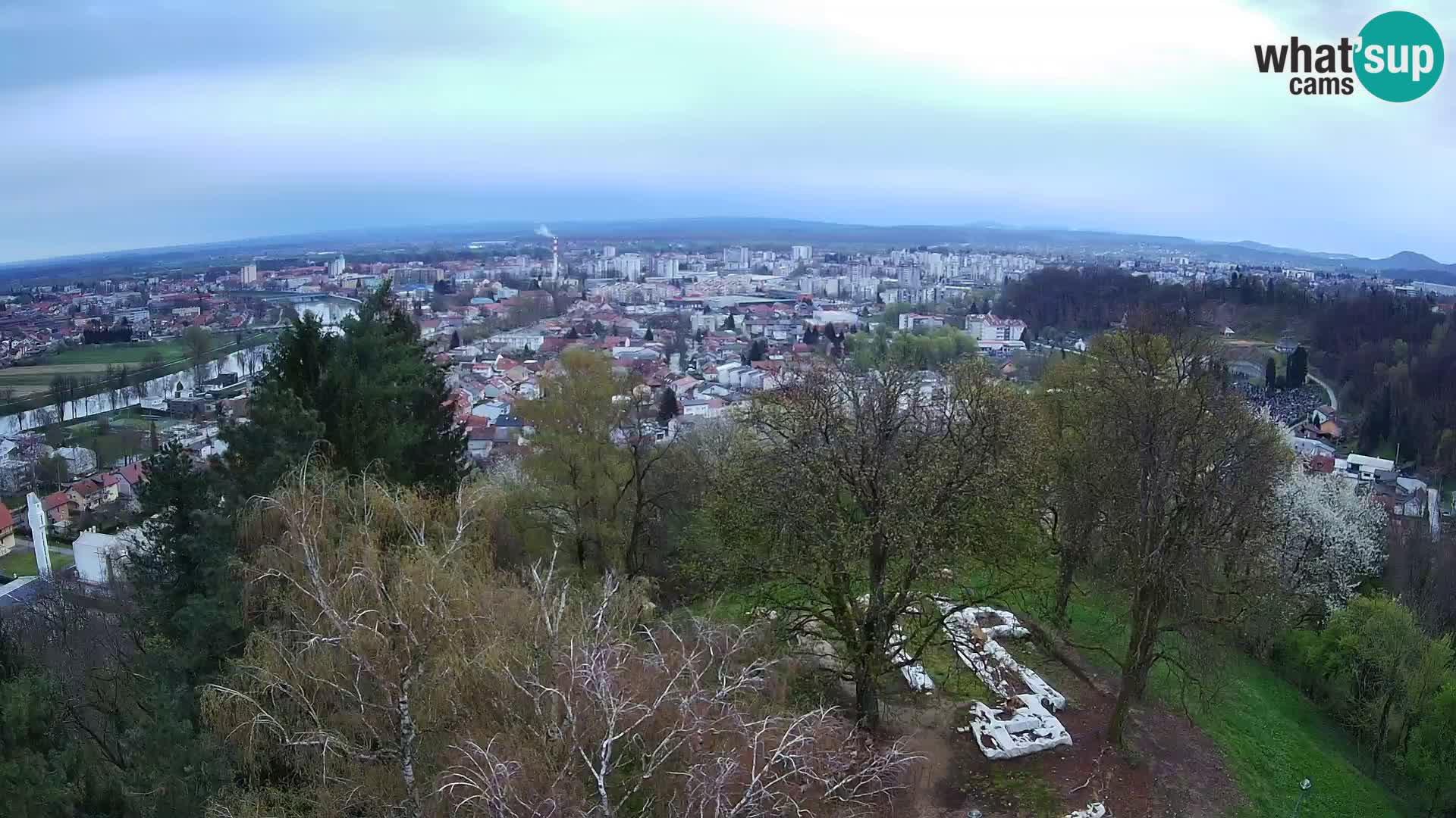 Web kamera Karlovac – Dvorac Dubovac uživo