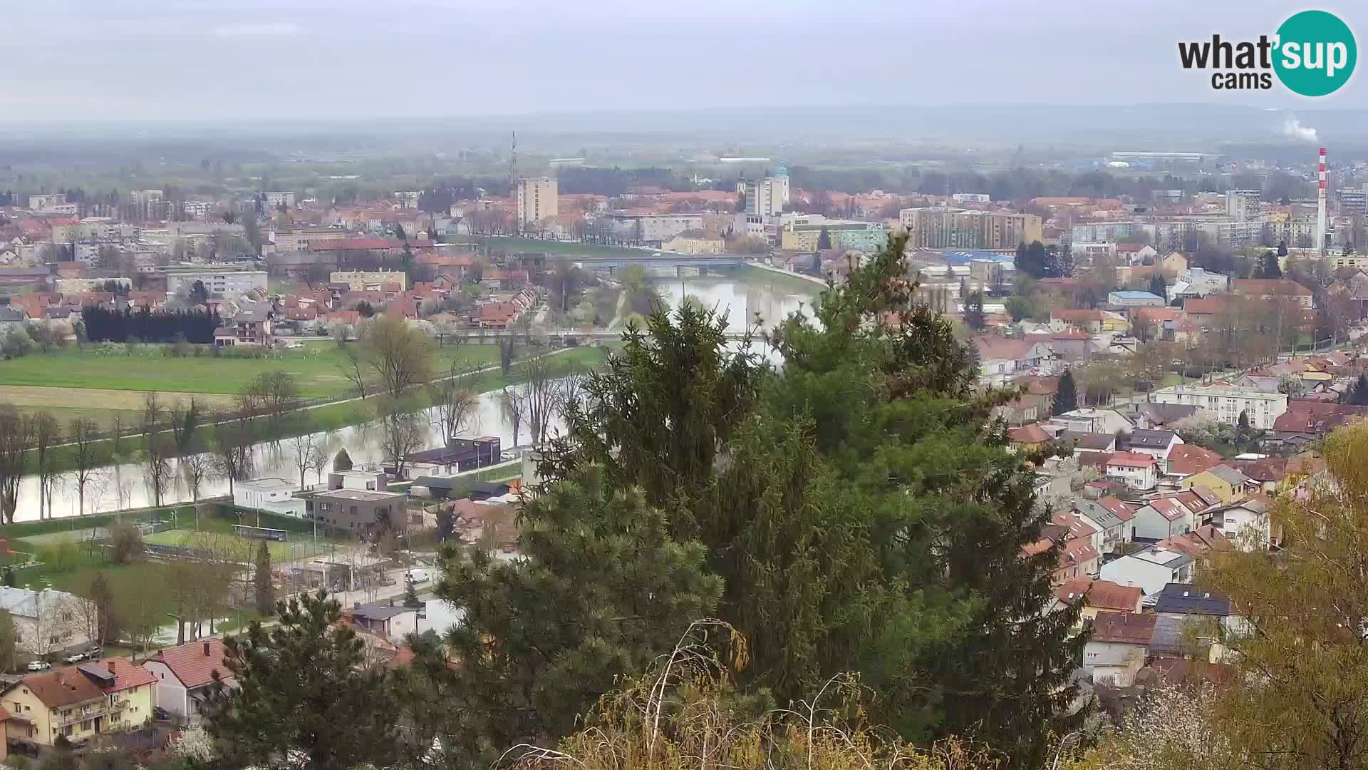 Spletna kamera Karlovac Dubovac grad – Pogled v živo na zgodovinsko znamenitost Karlovca